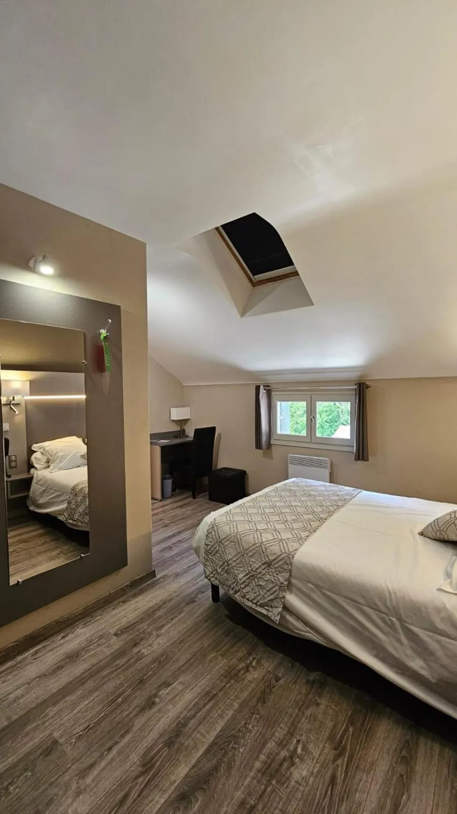 Double or Twin Room in Logis Hotel Restaurant Family & Spa