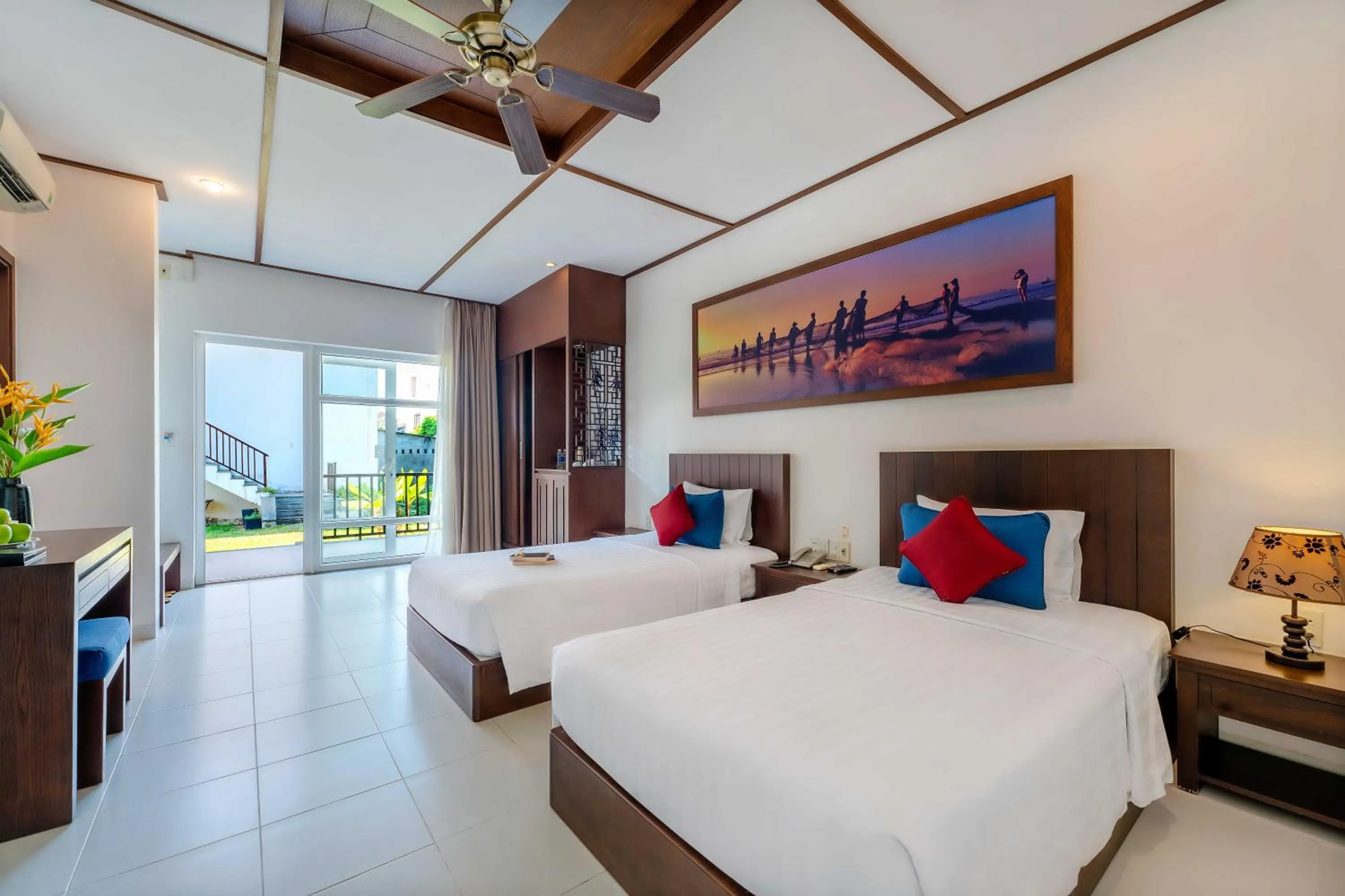 Superior Twin Room in Tam Thanh Beach Resort & Spa
