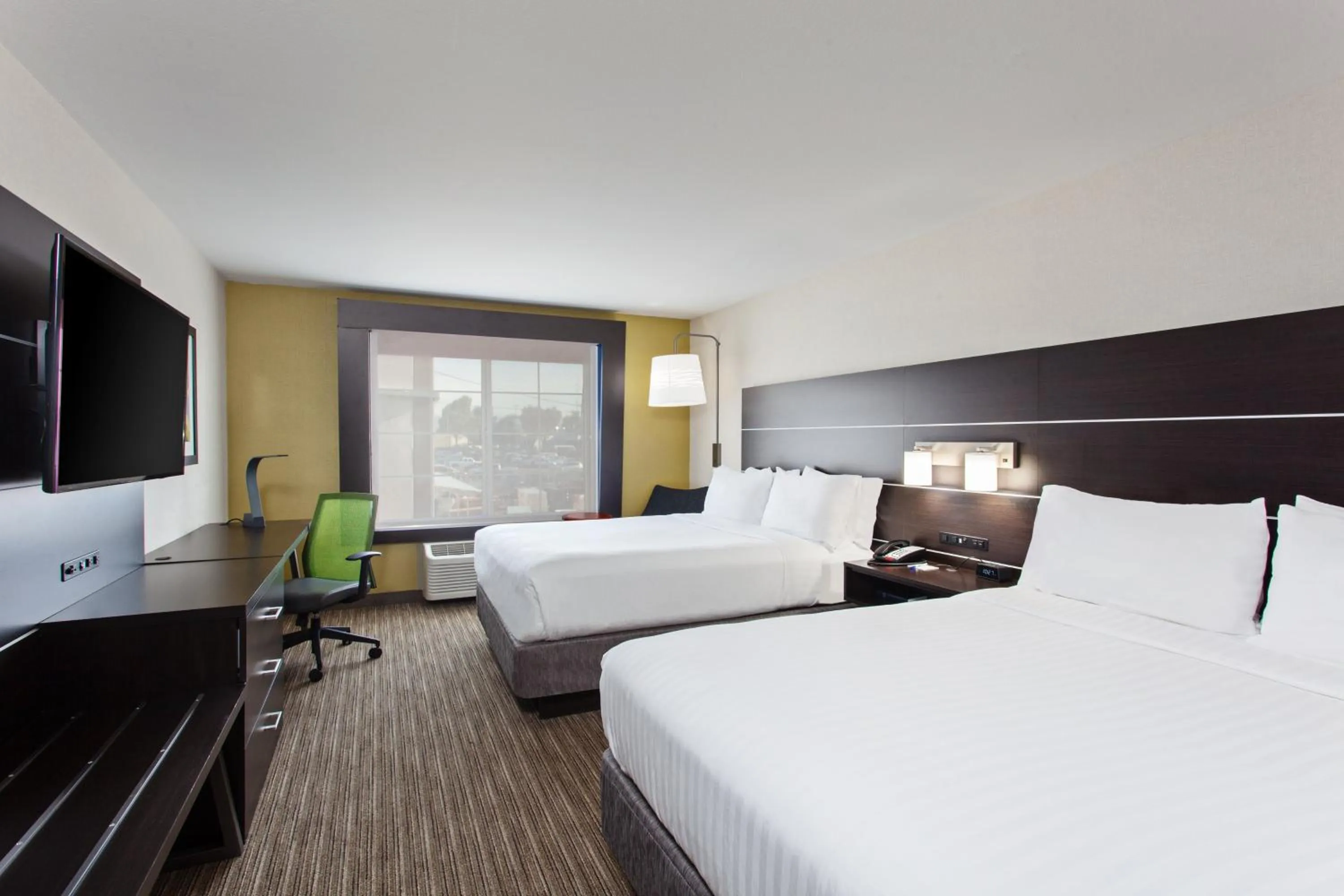 Standard Queen Room with Two Queen Beds in Holiday Inn Express & Suites Oakland - Airport by IHG