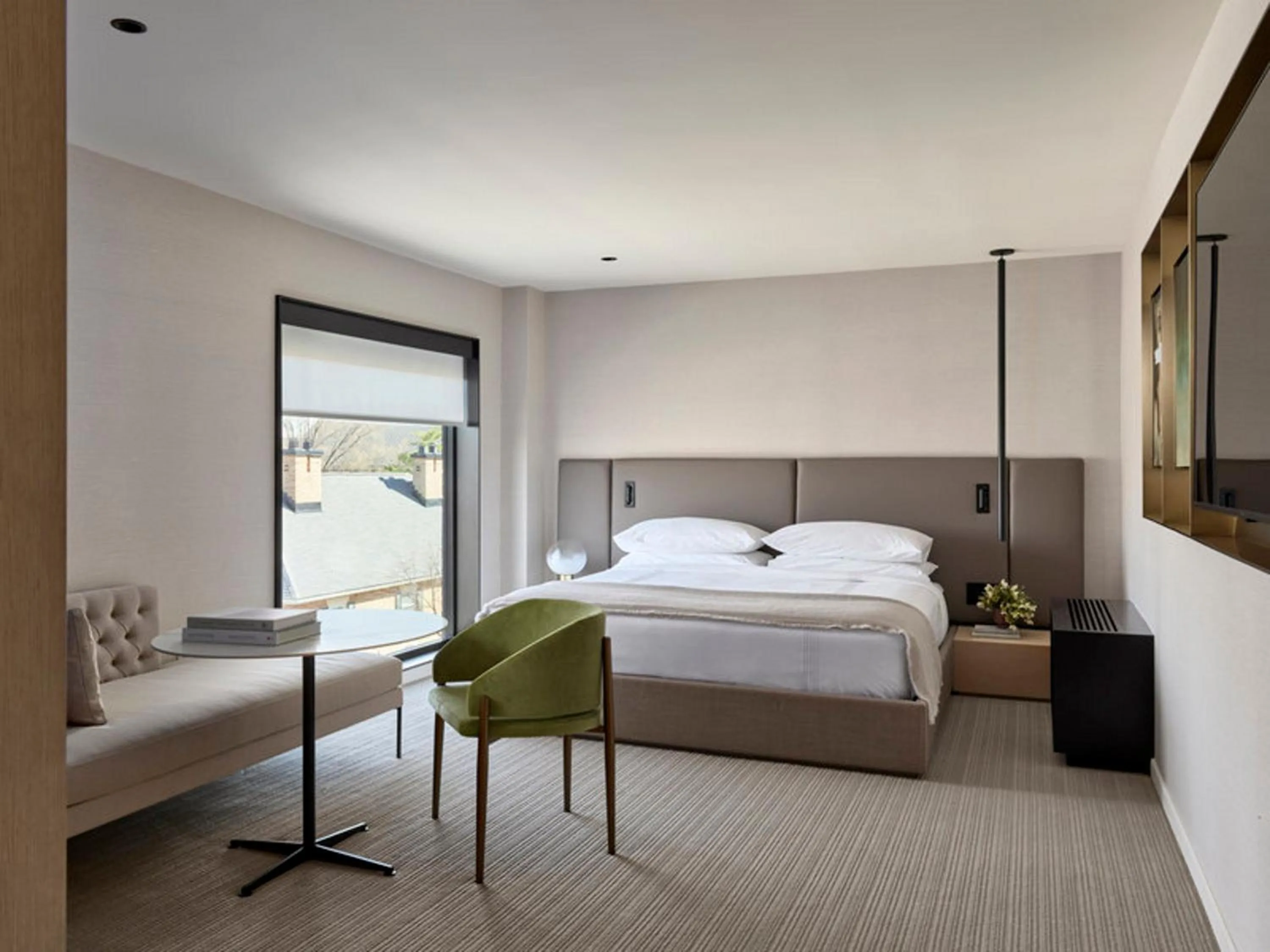 King Suite in Hotel AKA Alexandria