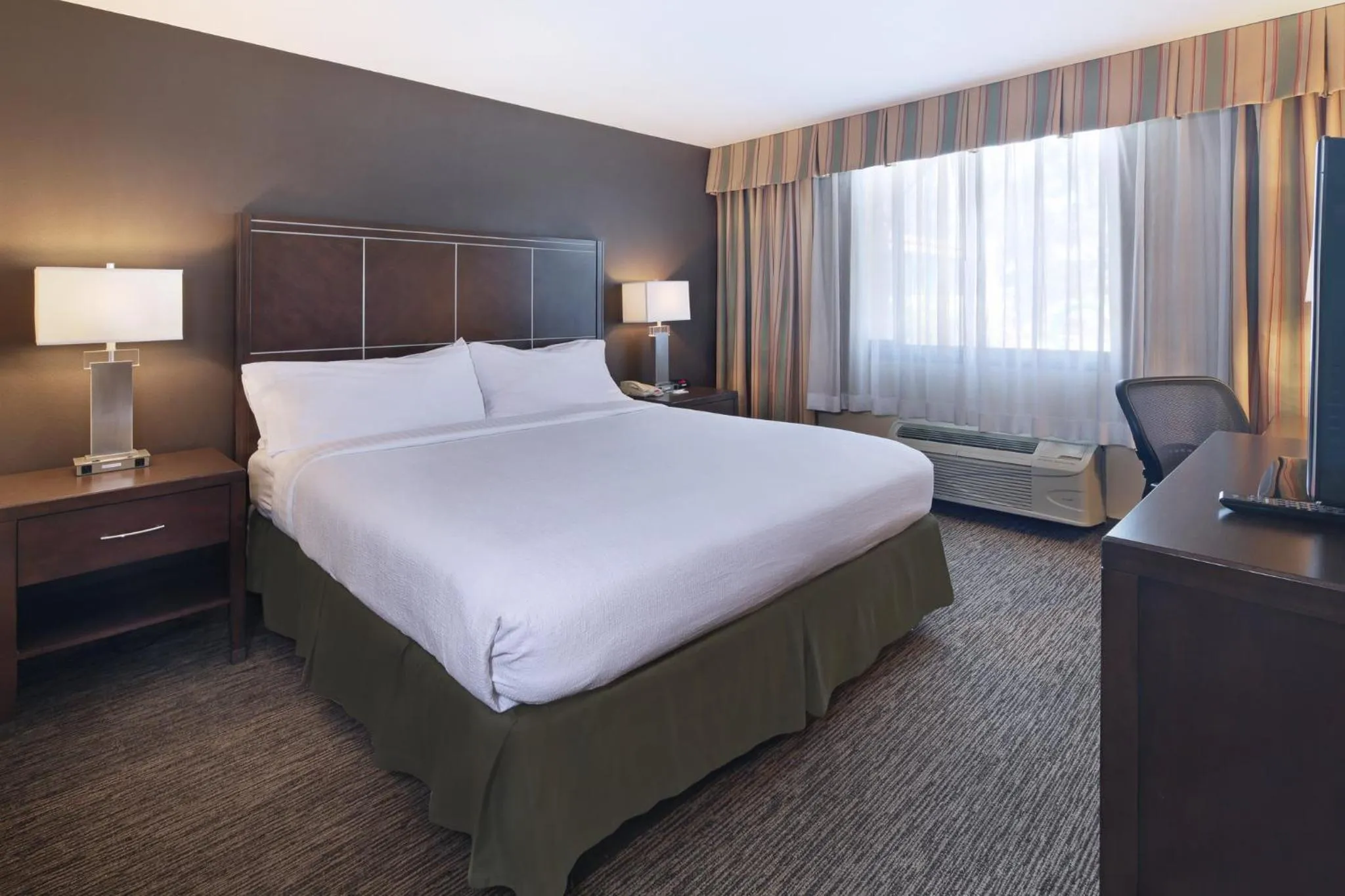 Two-Bedroom Suite in Holiday Inn Hotel & Suites Anaheim by IHG