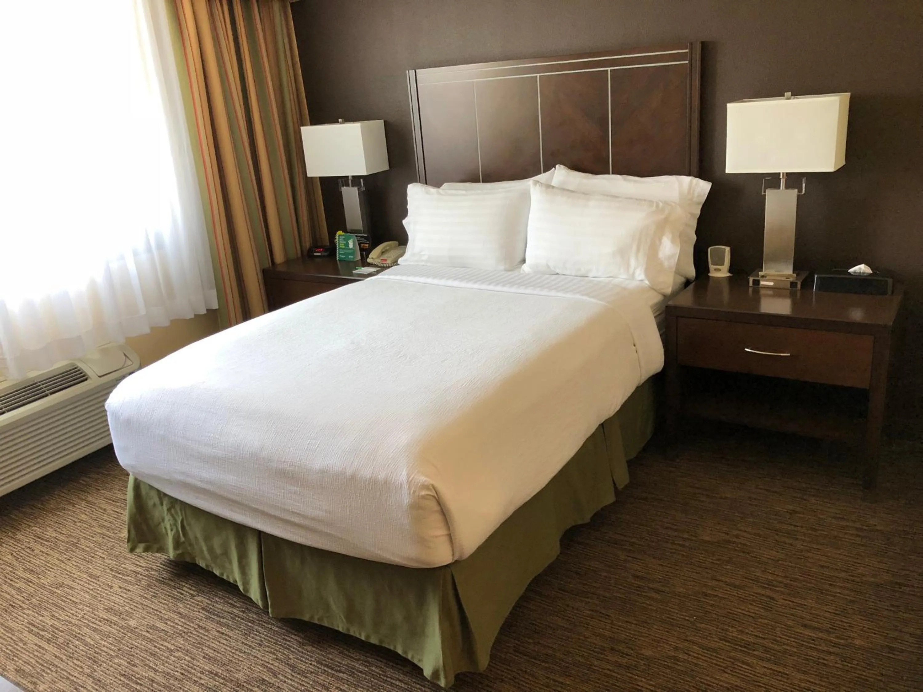 Standard Room in Holiday Inn Hotel & Suites Anaheim by IHG