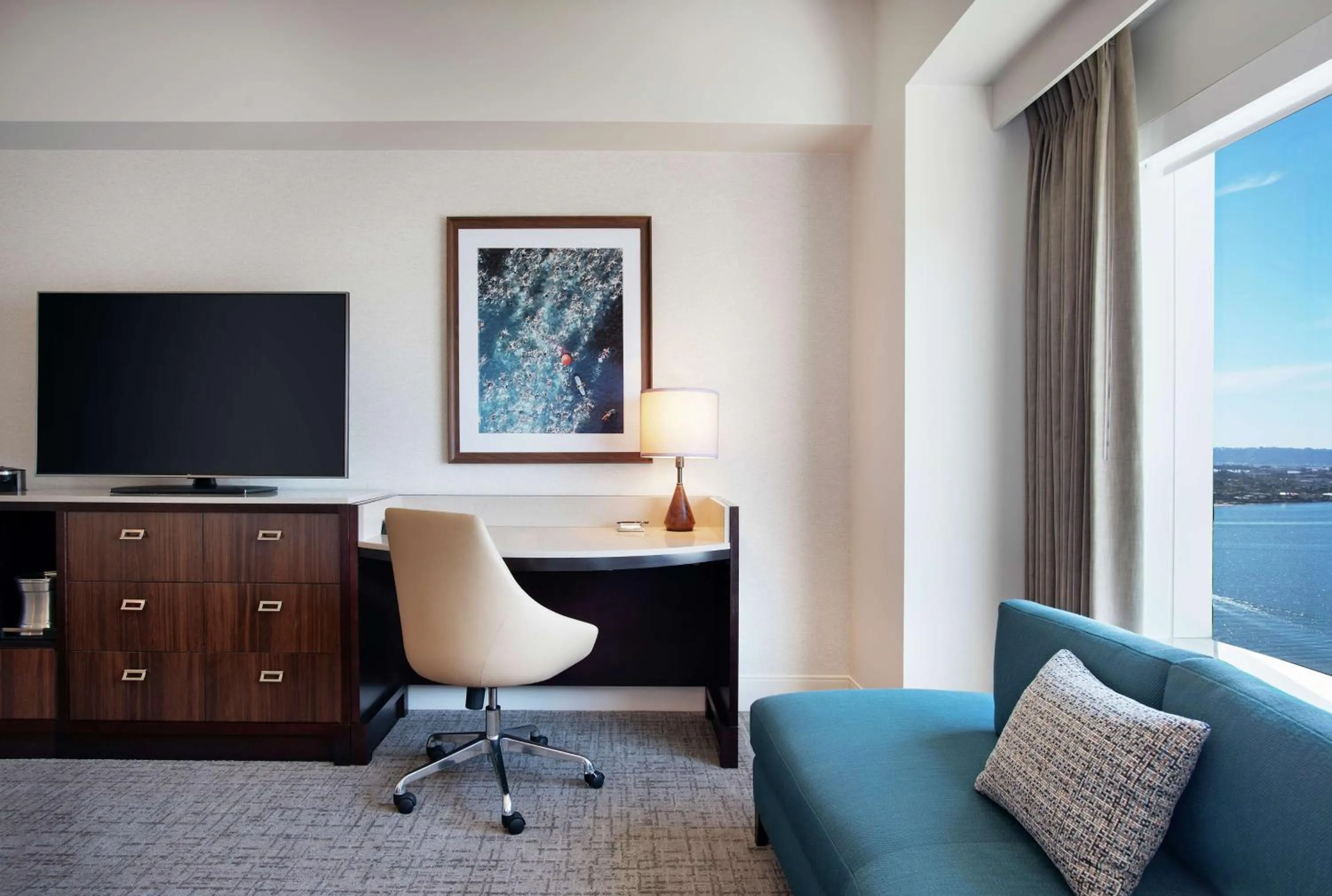 Bay-City View King Room in Hilton San Diego Bayfront