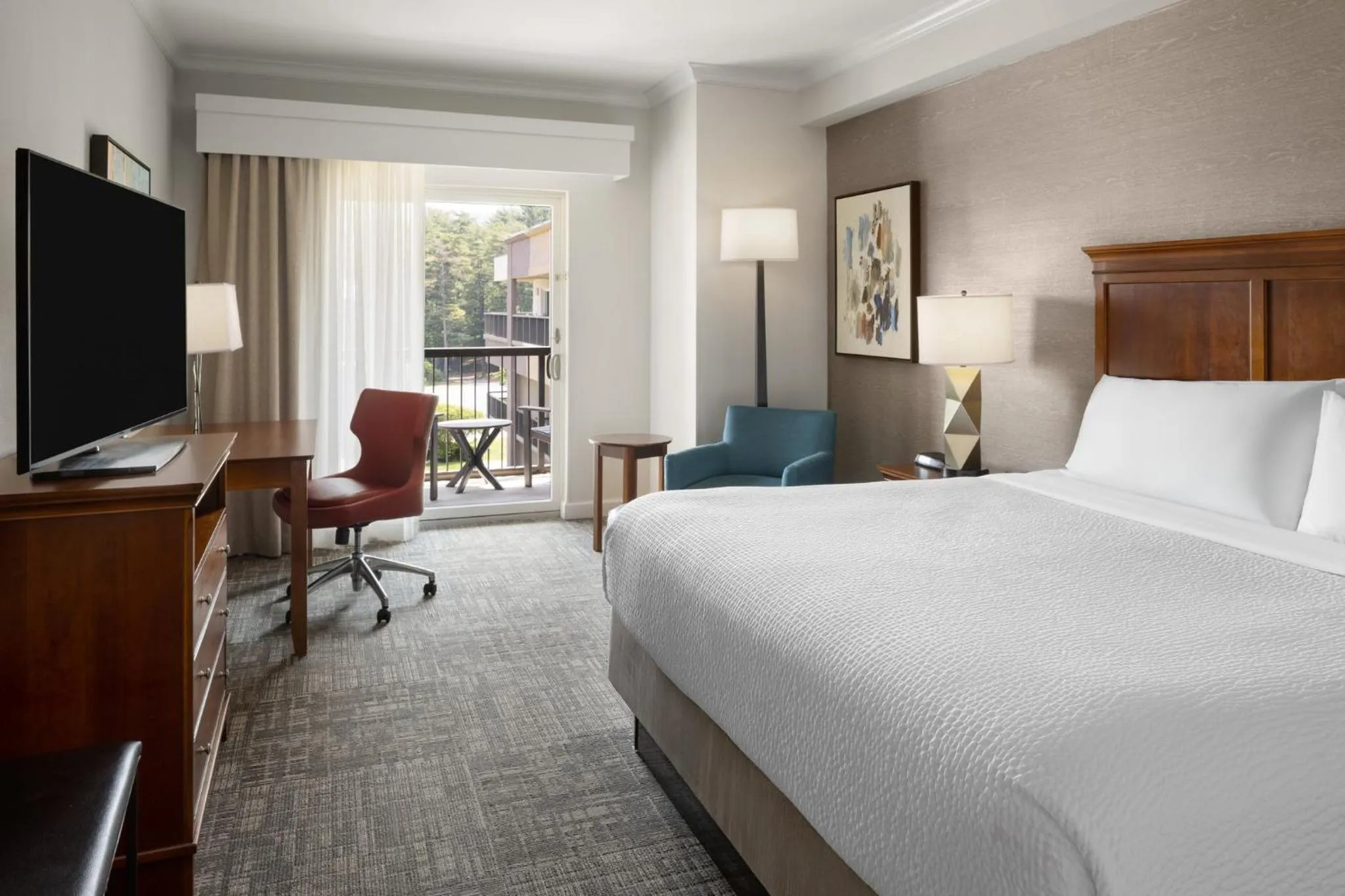 King Suite - Hearing Accessible in Holiday Inn Resort Lake George by IHG