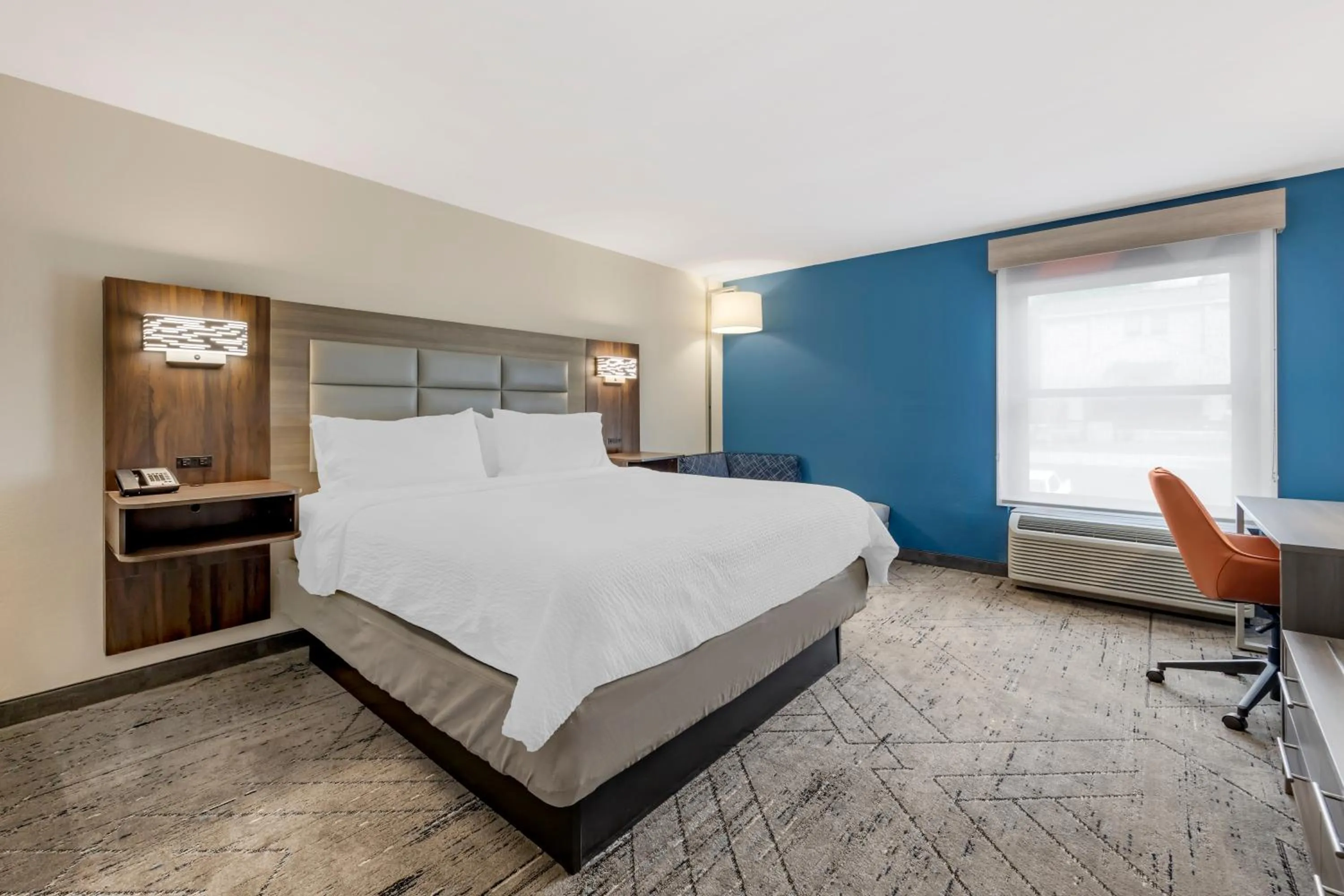 King Room - Hearing Accessible in Holiday Inn Express & Suites Nashville Southeast - Antioch by IHG