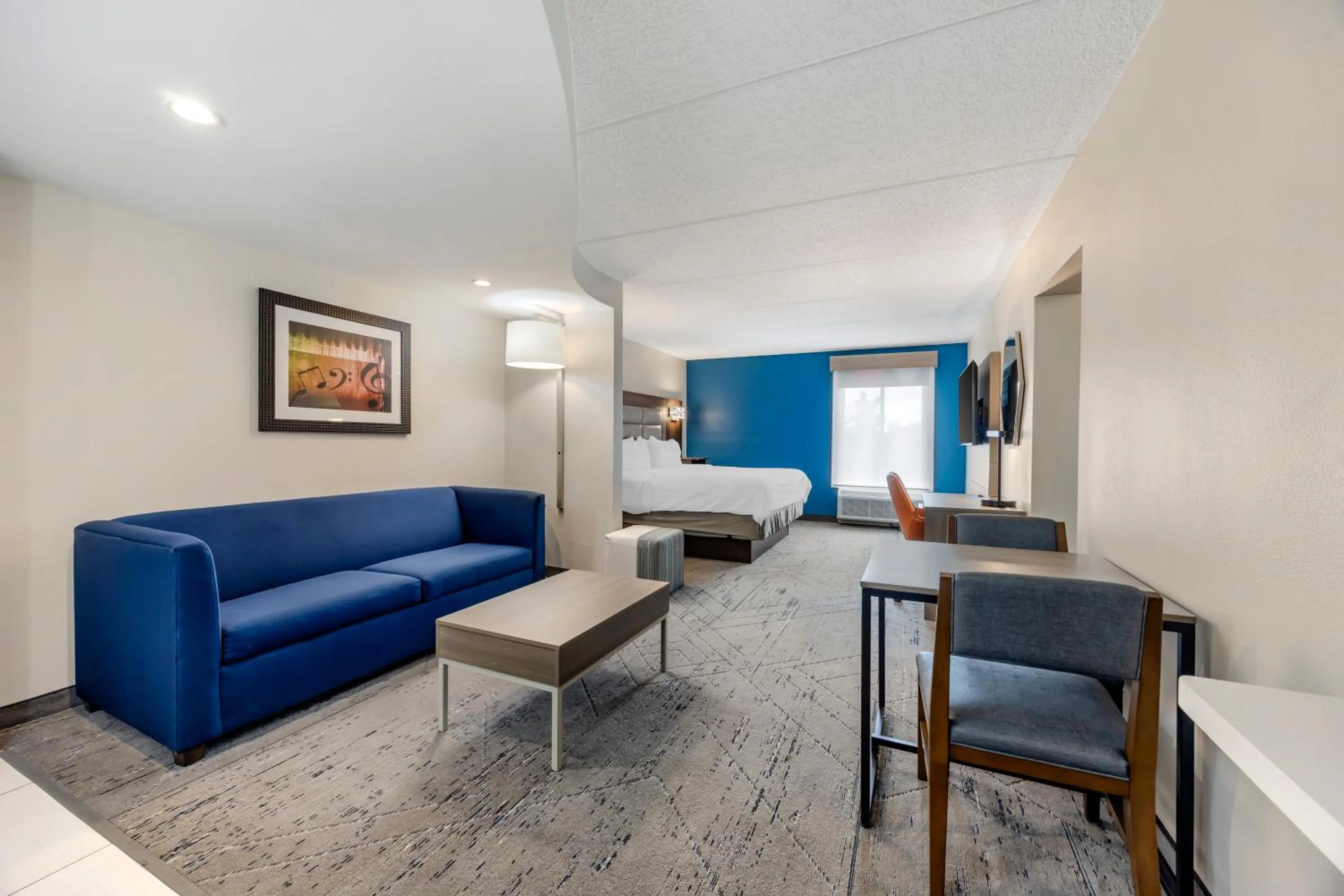 King Suite with Sofa Bed in Holiday Inn Express & Suites Nashville Southeast - Antioch by IHG