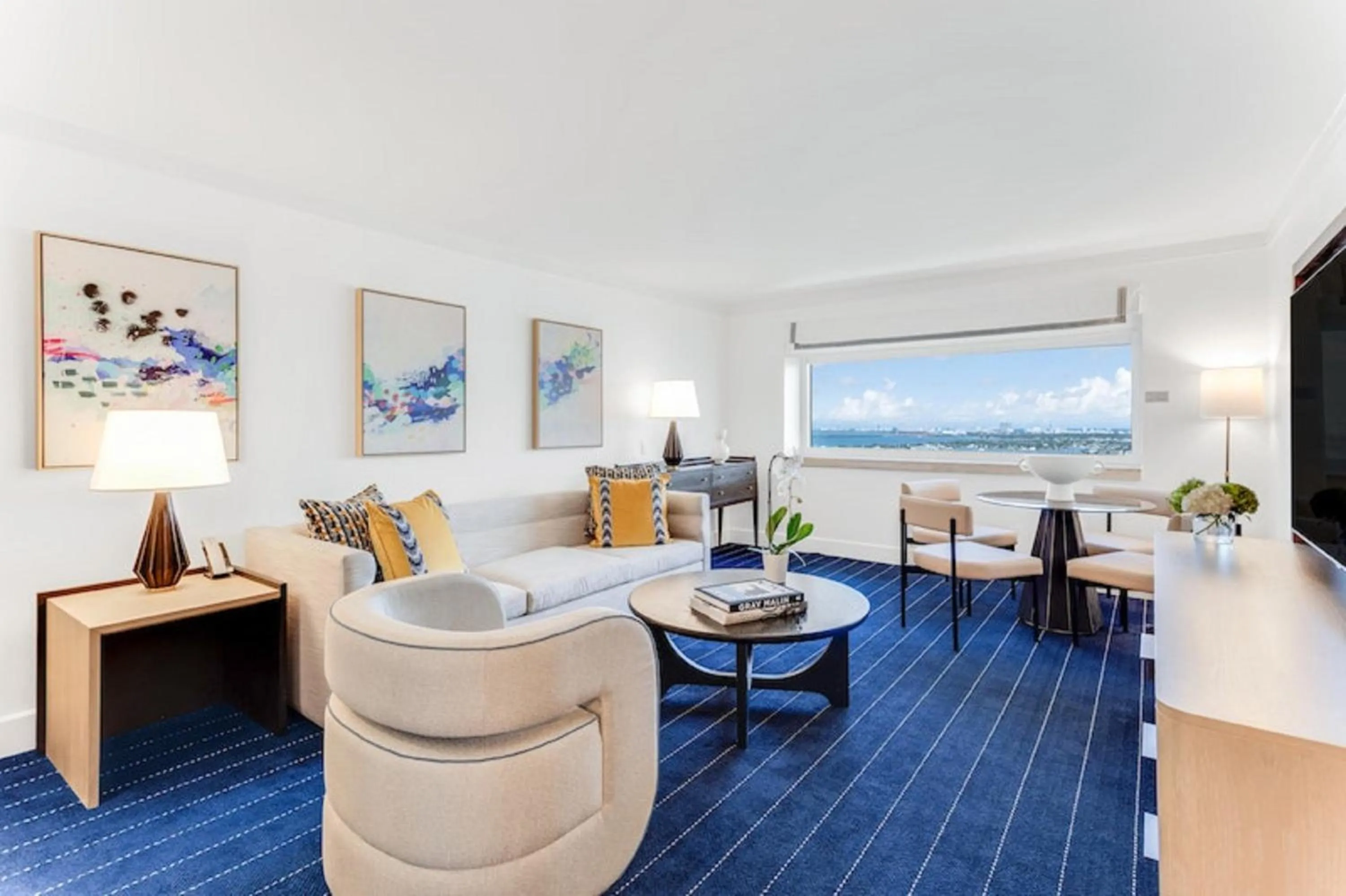 One-Bedroom King Suite in InterContinental Miami by IHG