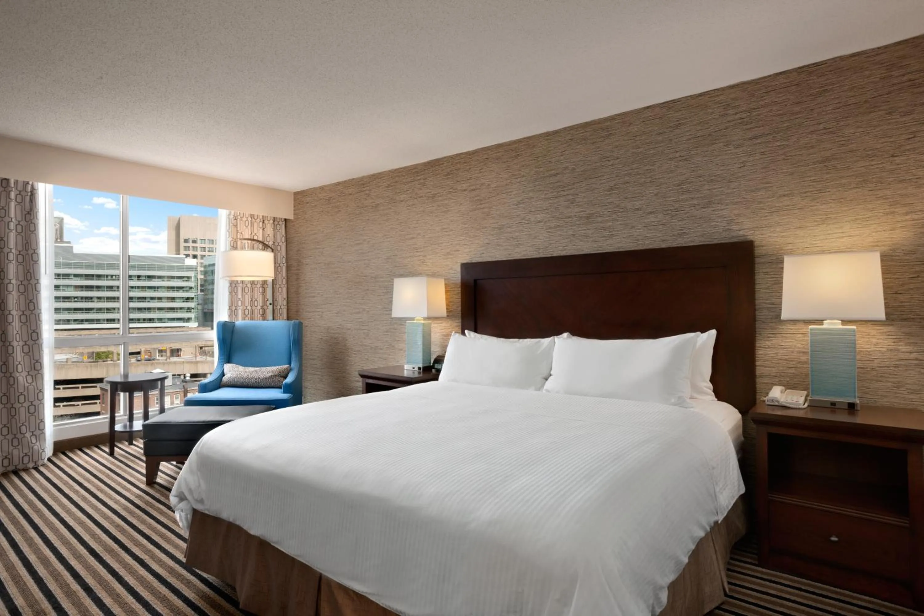 King Room in Wyndham Boston Beacon Hill