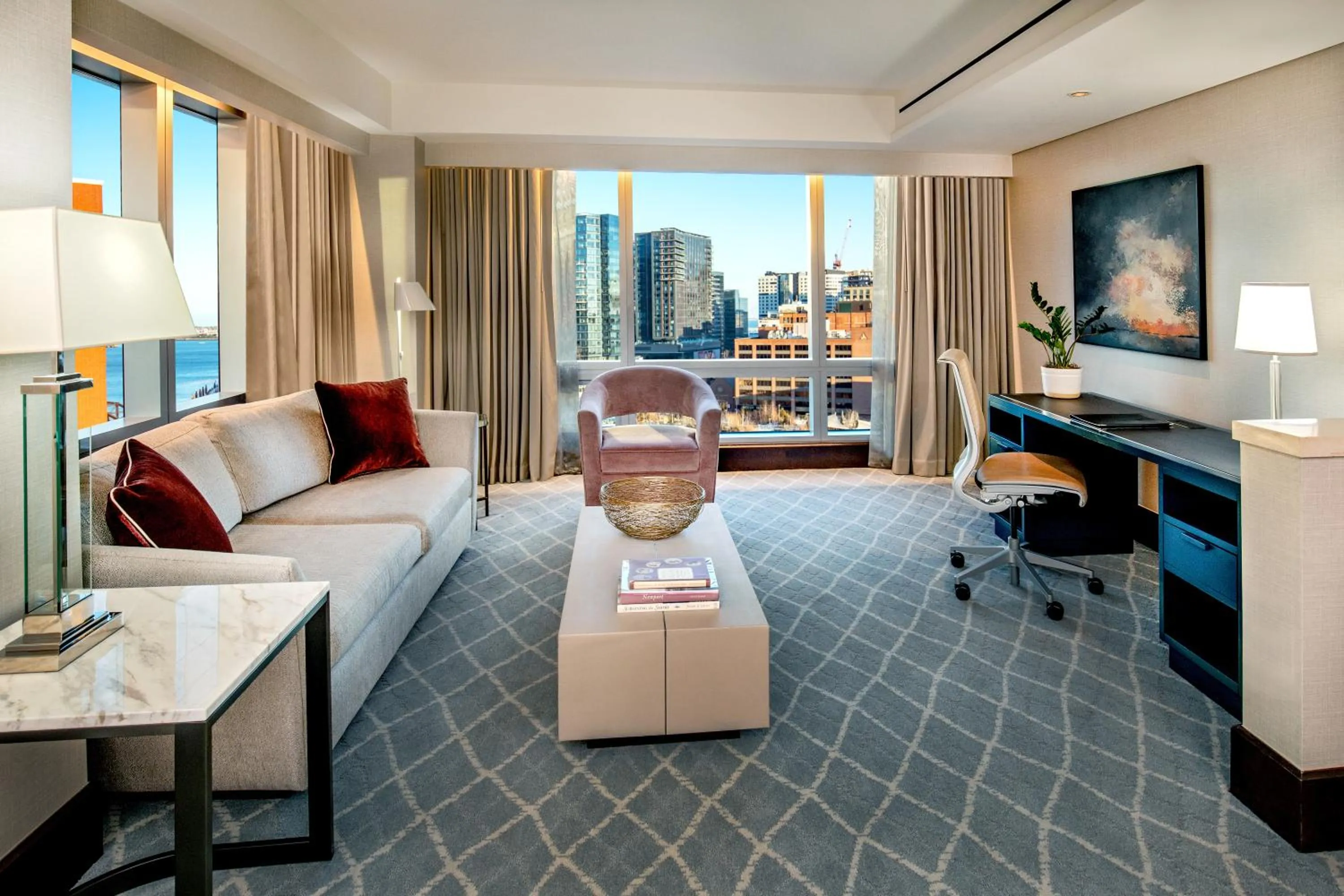 Junior King Suite with Channel View in InterContinental Boston by IHG