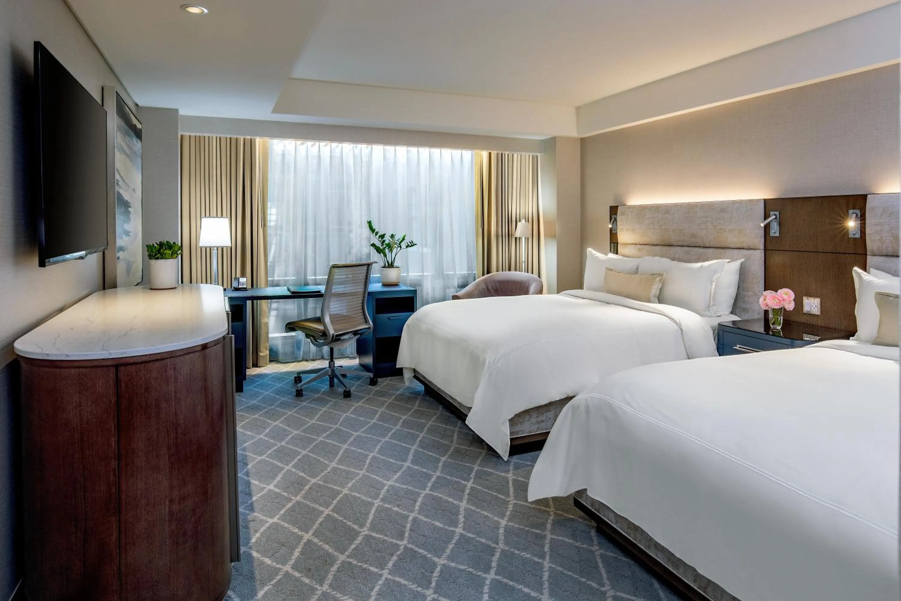 Classic Room in InterContinental Boston by IHG