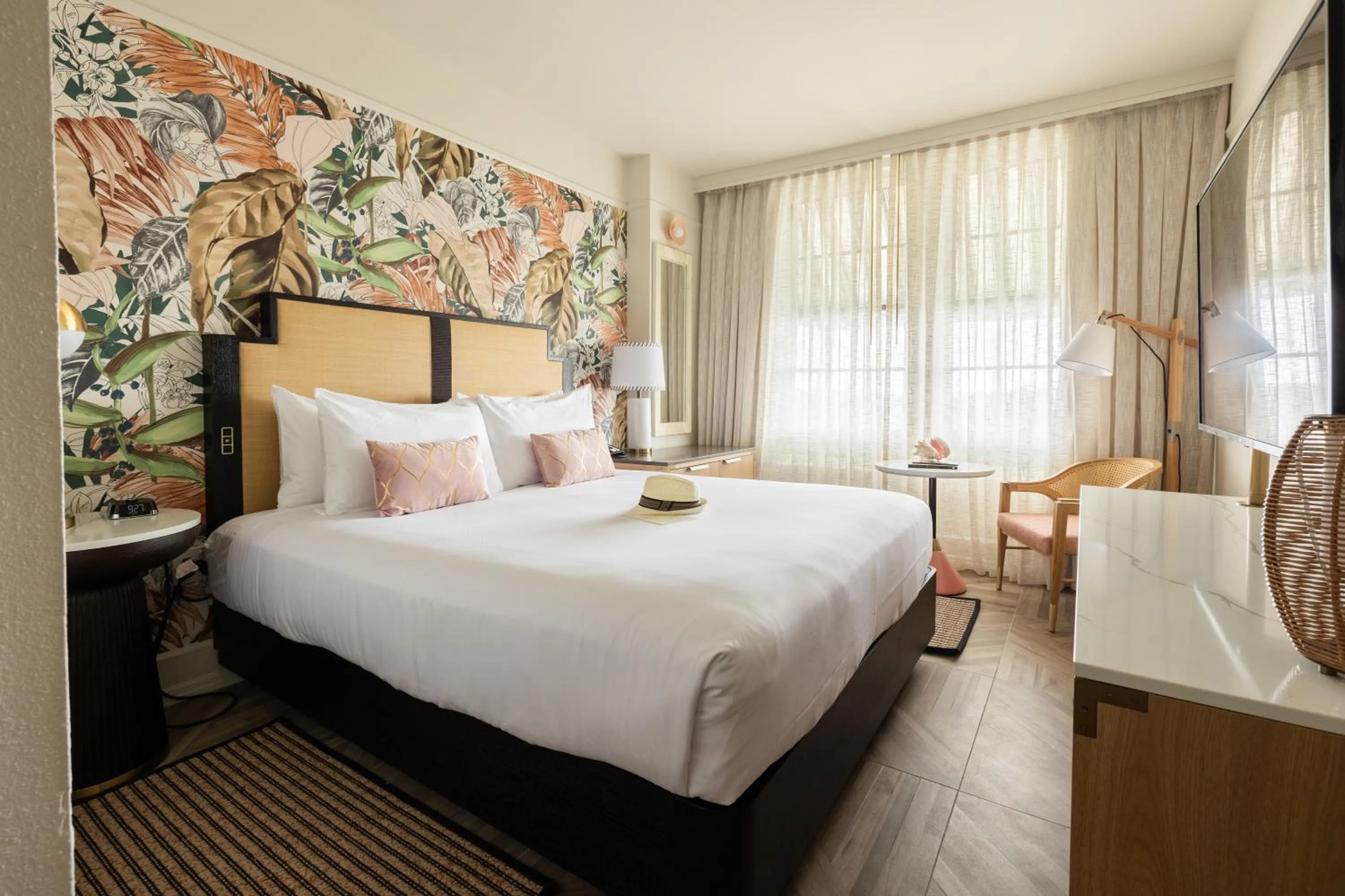 Pure Welness King Room in La Concha Key West, Autograph Collection