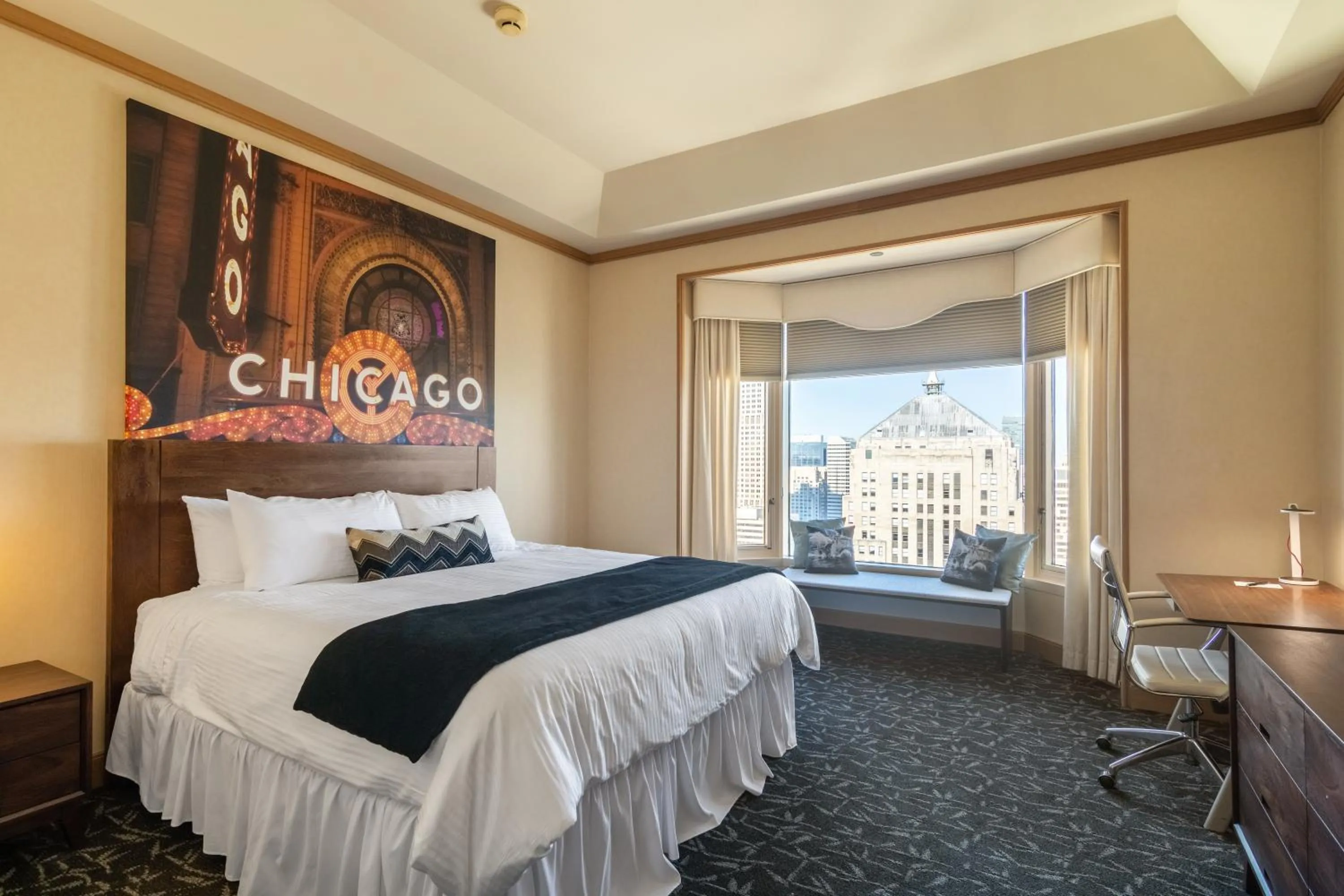 Deluxe One-Bedroom Suite in The Buckingham Hotel