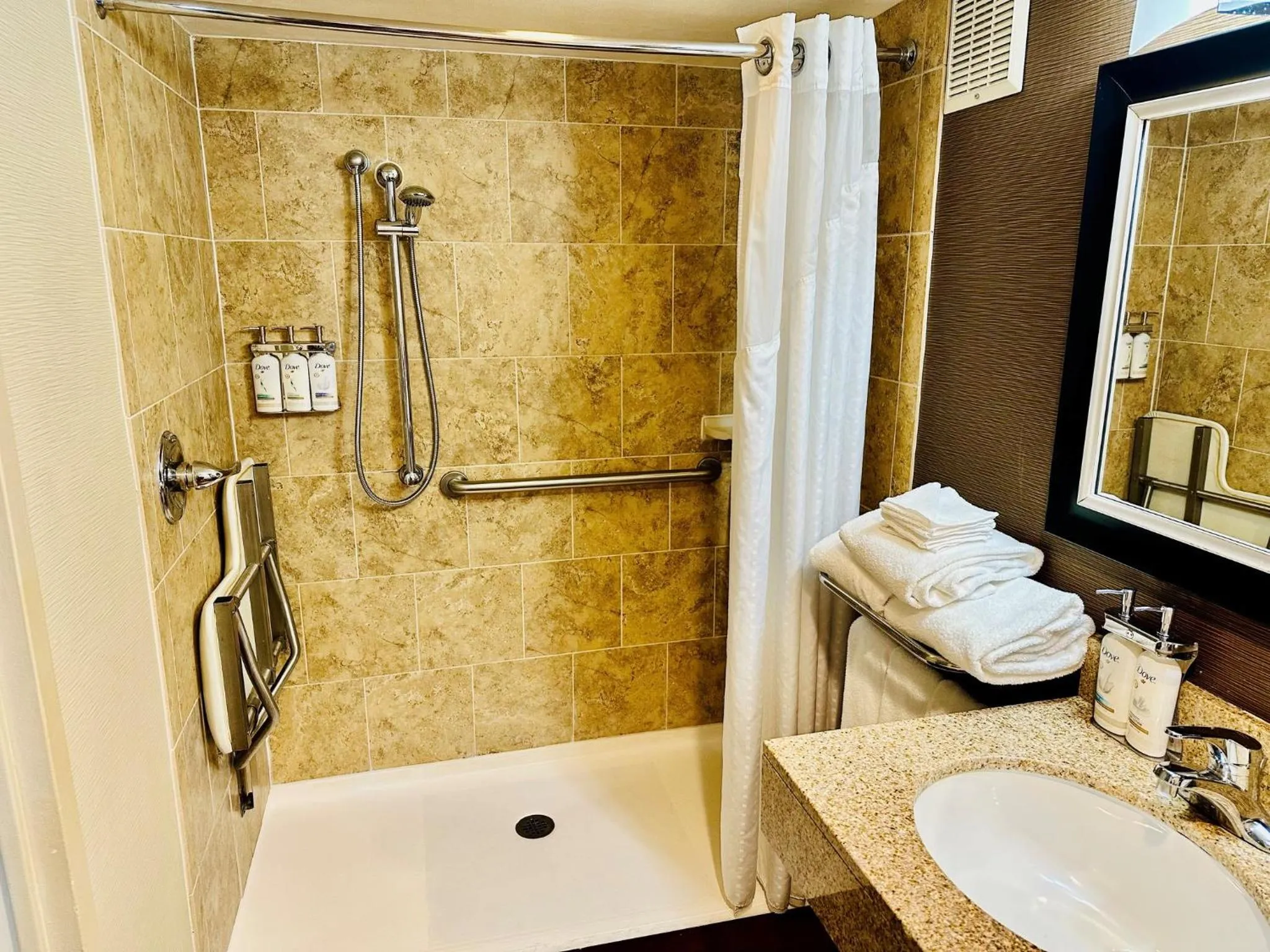 Twin Room - Mobility Access in Holiday Inn Express Philadelphia-Midtown by IHG