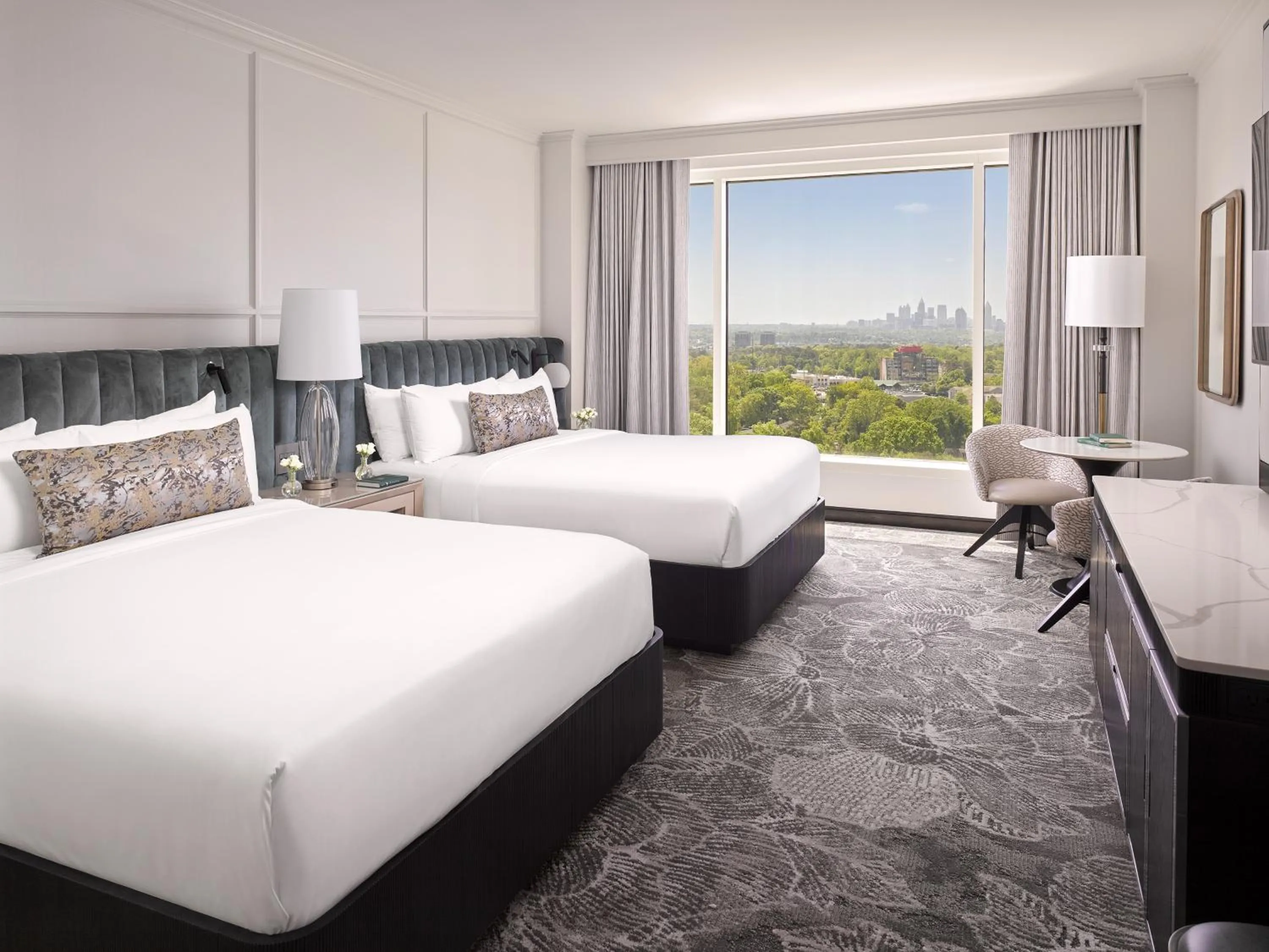 Premium Queen Room with Two Queen Beds, Panoramic View and Club Lounge Access in InterContinental Buckhead Atlanta by IHG