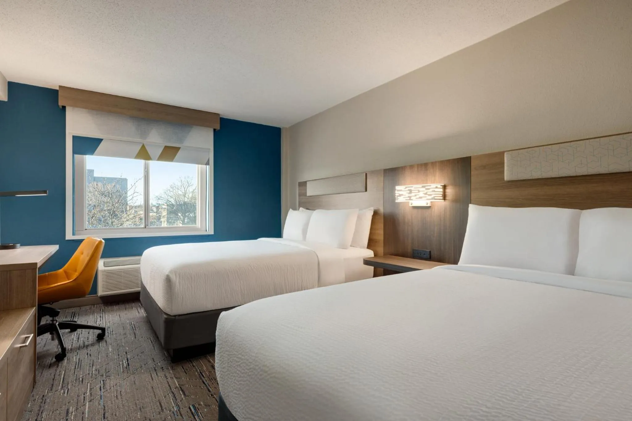 Queen Room with Two Queen Beds - Hearing Accessible/Non-Smoking in Holiday Inn Express Baltimore at the Stadiums by IHG