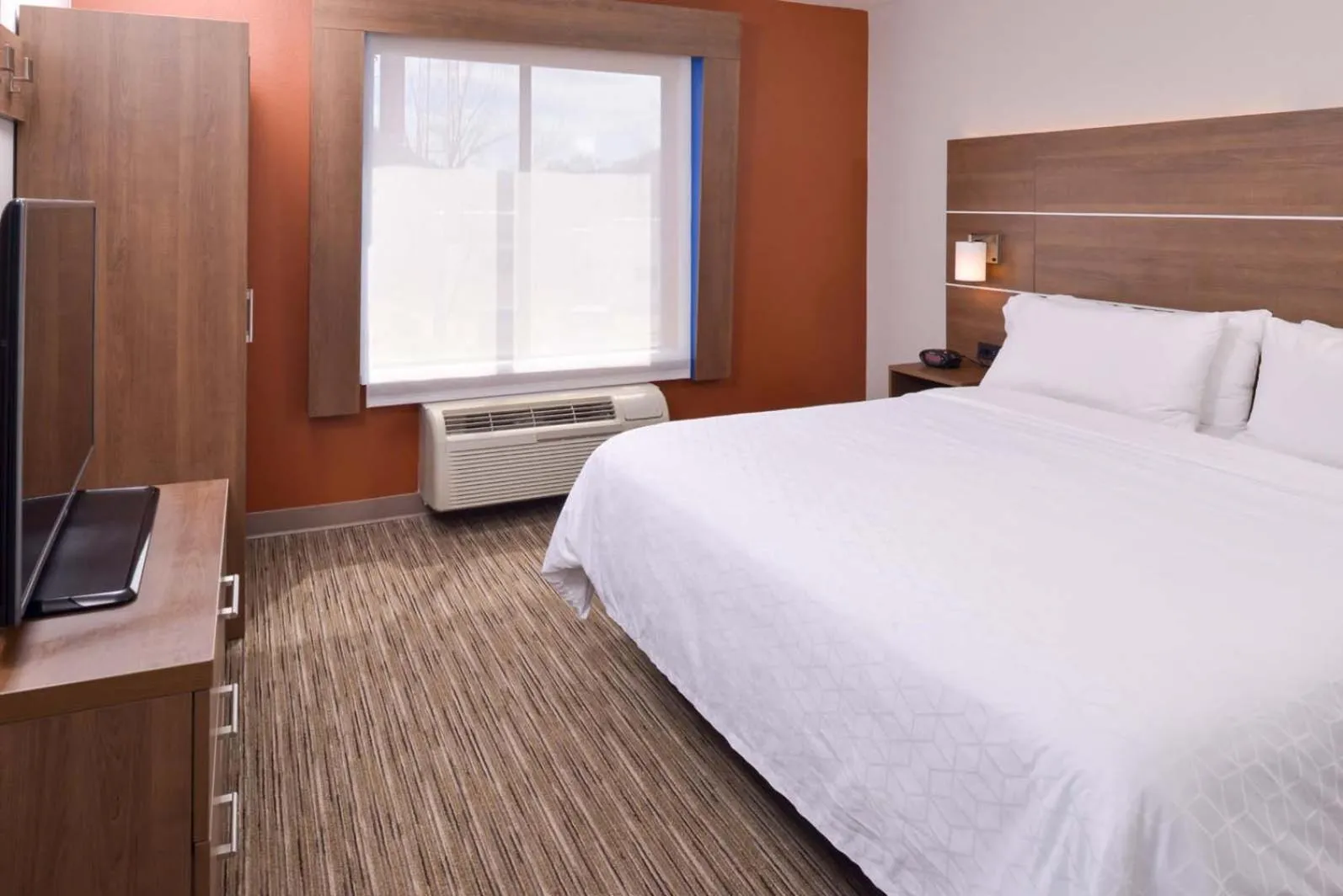 Standard King Room in Holiday Inn Express Glenwood Springs Aspen Area by IHG