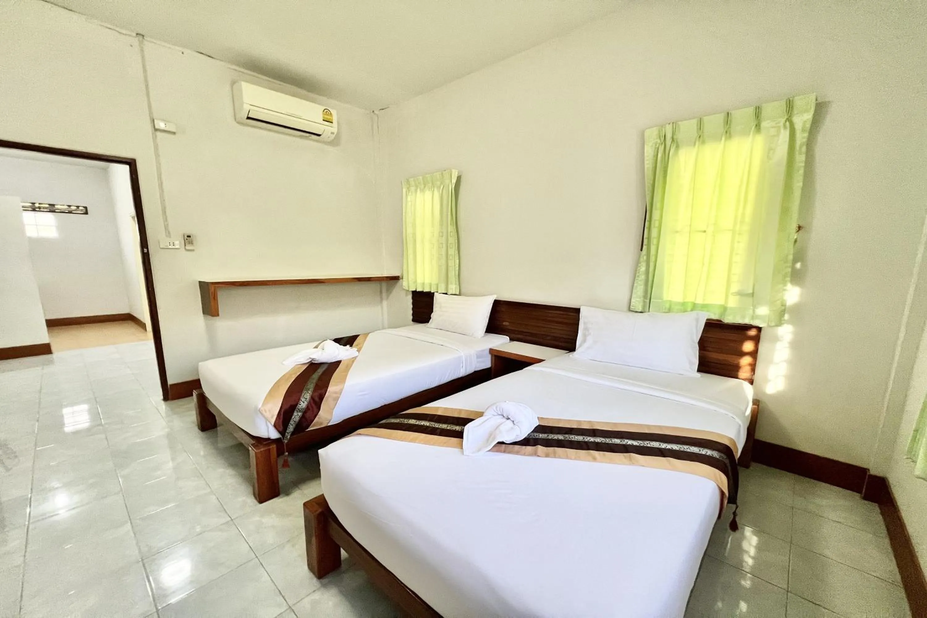 Standard Twin Room in Ruentara Resort & Villa