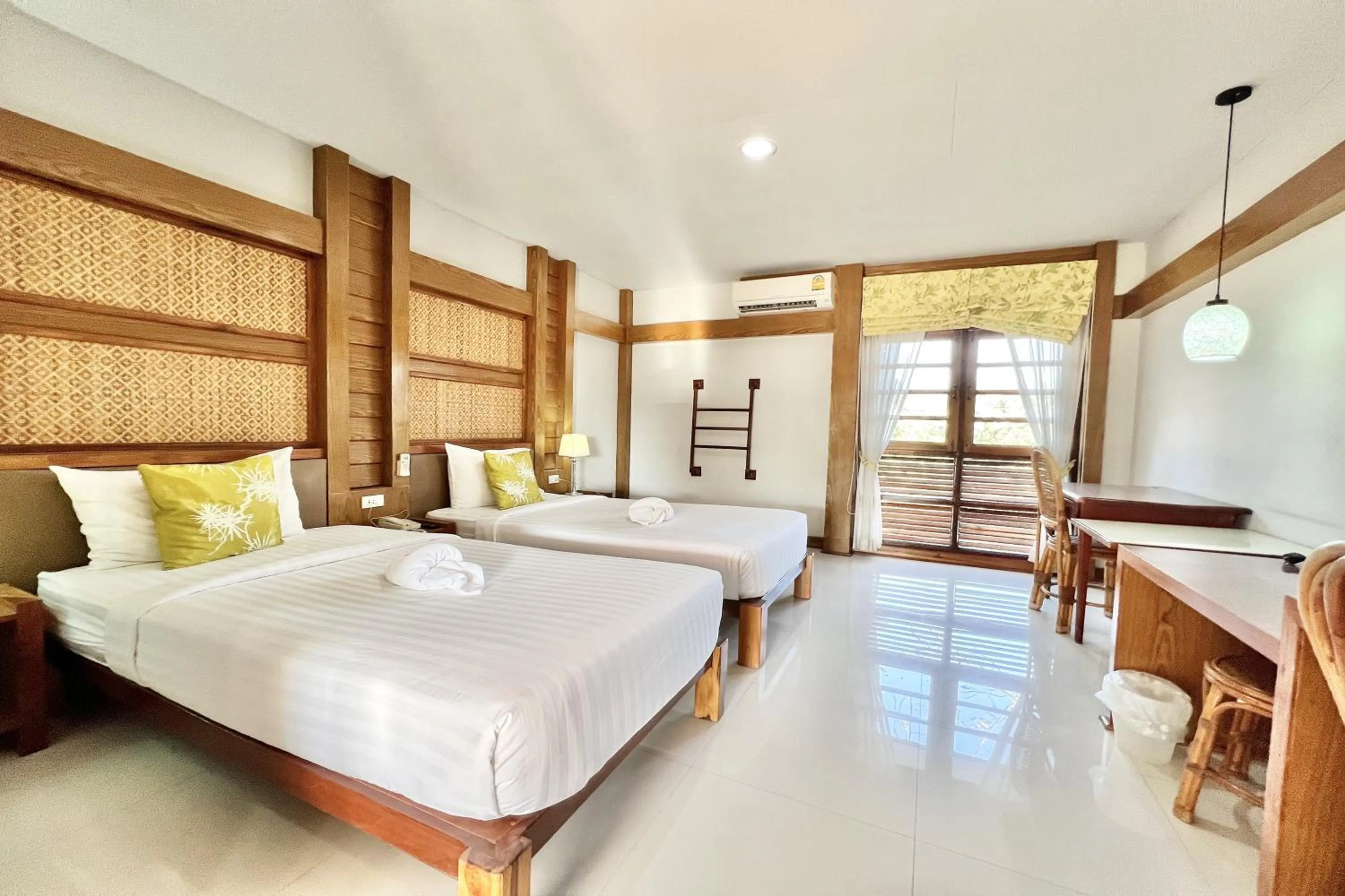 Deluxe Twin Room in Ruentara Resort & Villa