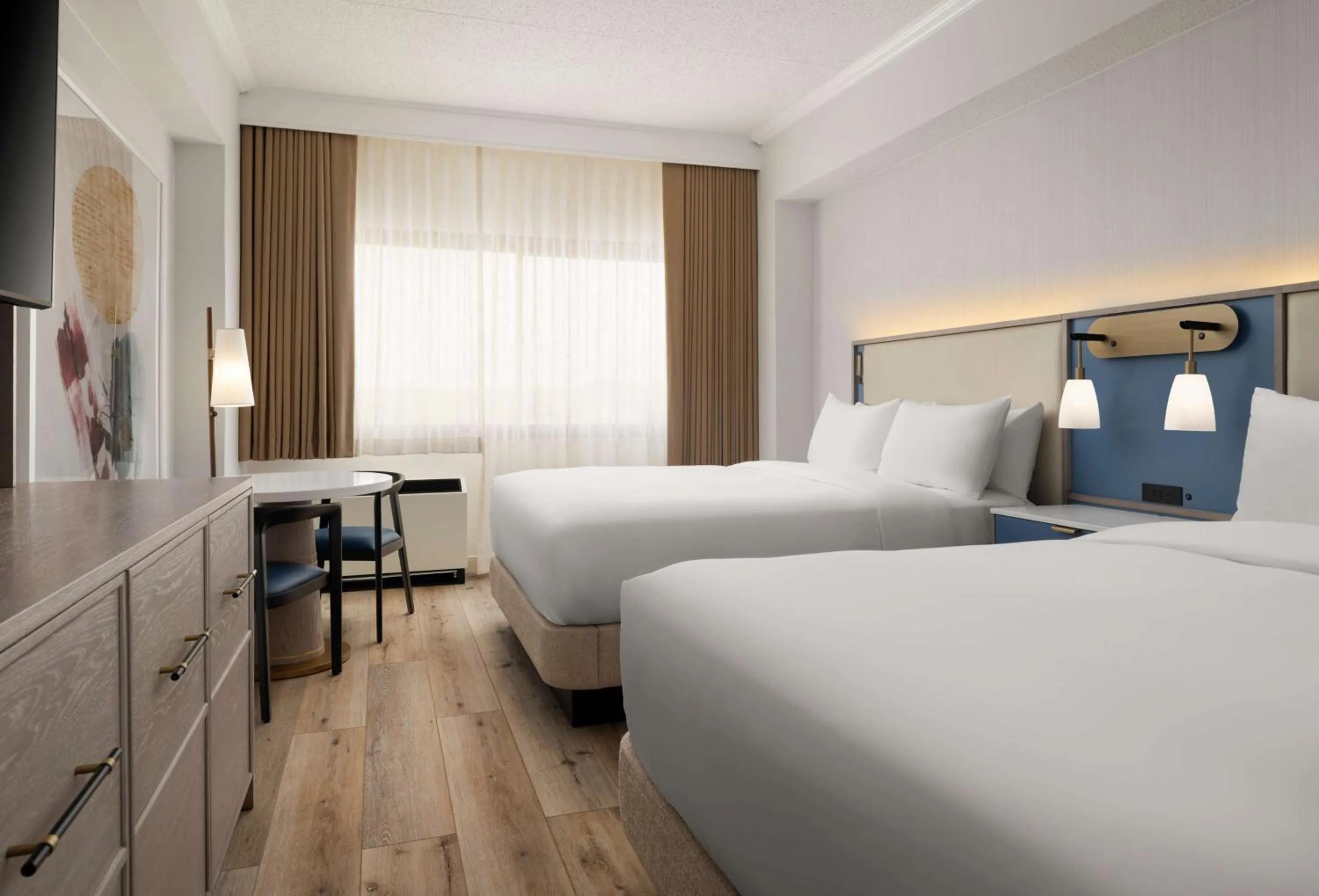 Superior Two Bedroom Suite - King + Two Queens + Murphy in Sonesta White Plains Downtown