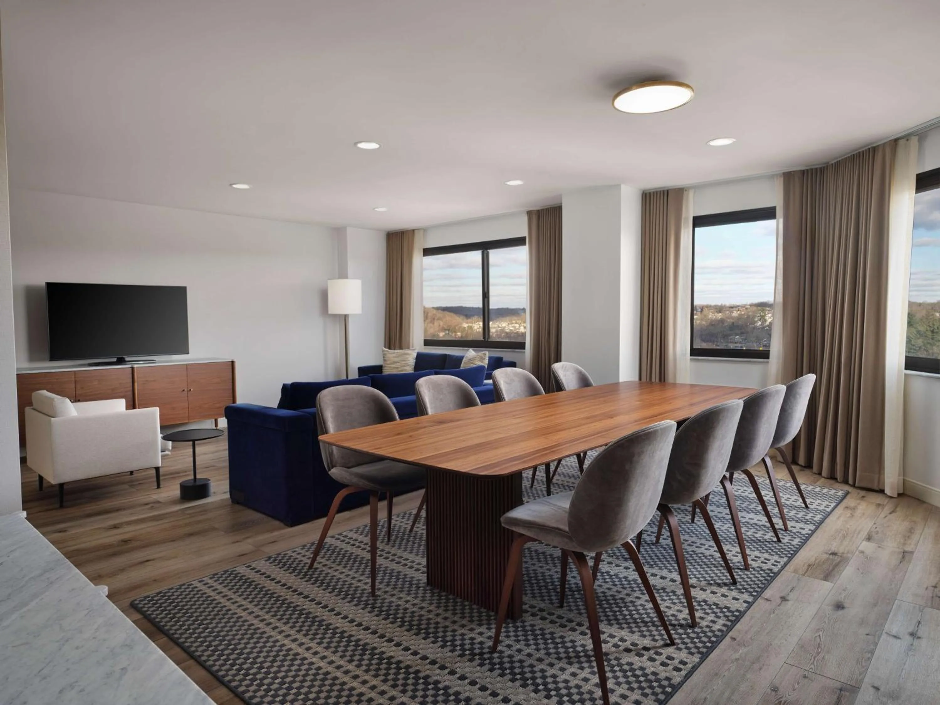 Luxury 1 Bedroom Suite in Sonesta White Plains Downtown