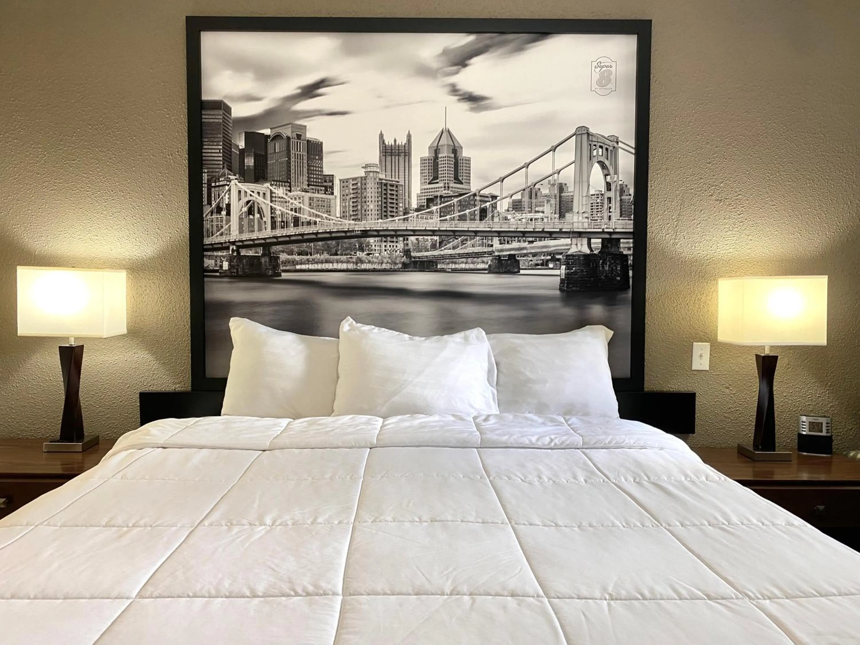 King Room - Smoking in Super 8 by Wyndham Greensburg