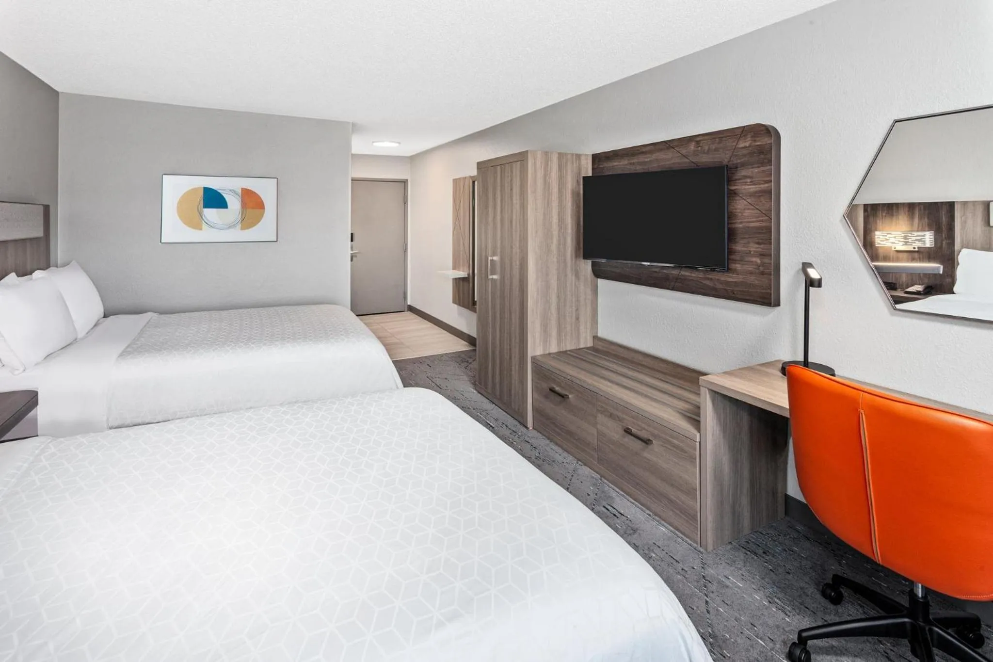 Standard Room with Two Queen Beds in Holiday Inn Express Hotel & Suites Chicago-Algonquin by IHG