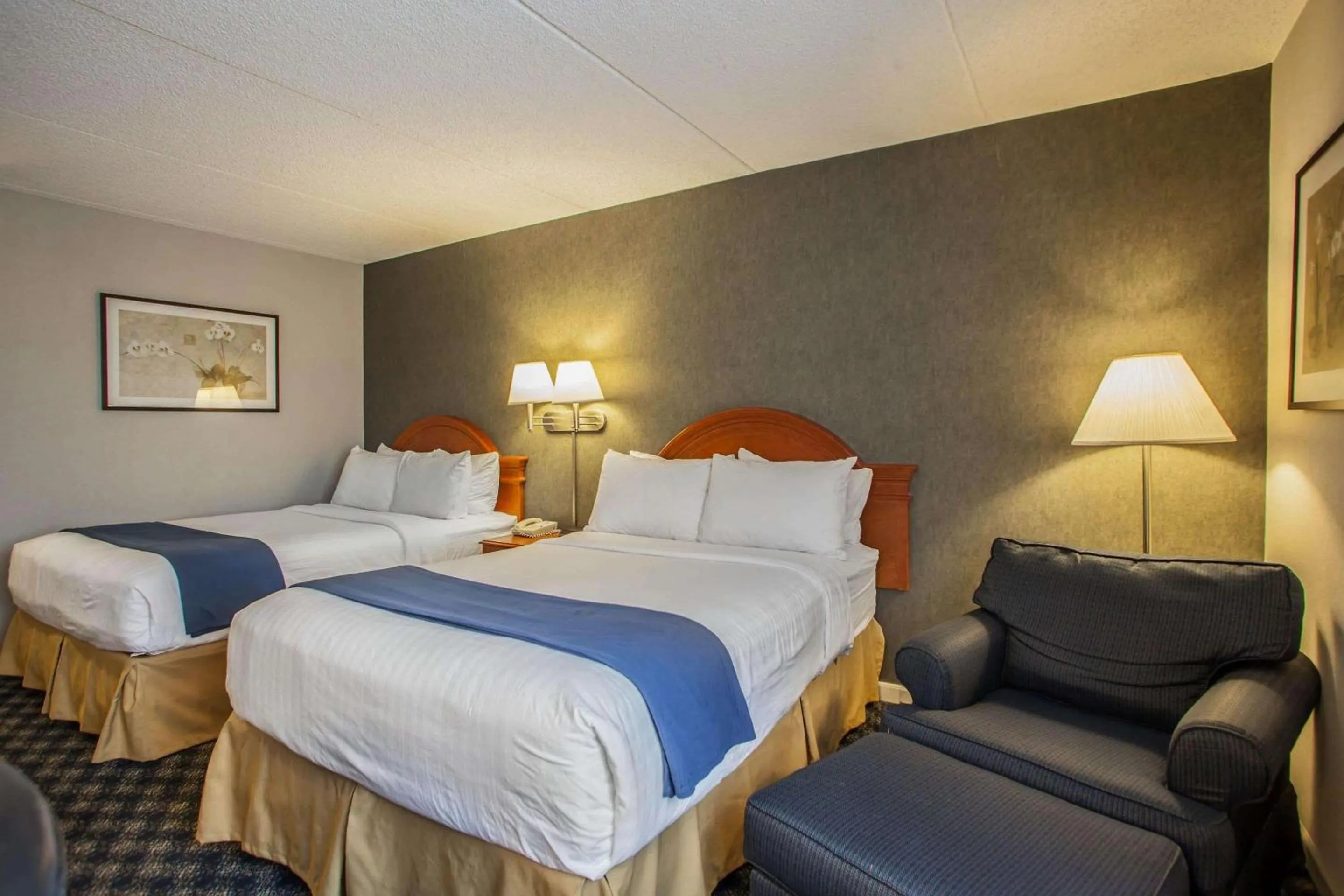 Double Room with Two Double Beds - Accessible/Non-Smoking in Quality Inn & Suites St Charles -West Chicago