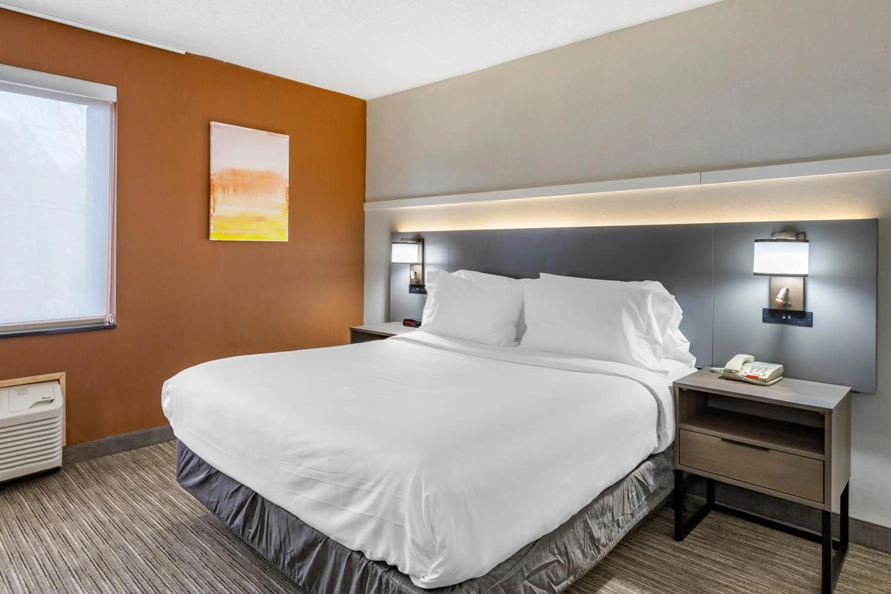 Queen Room - Accessible/Non Smoking in Comfort Inn Paramus - Hackensack