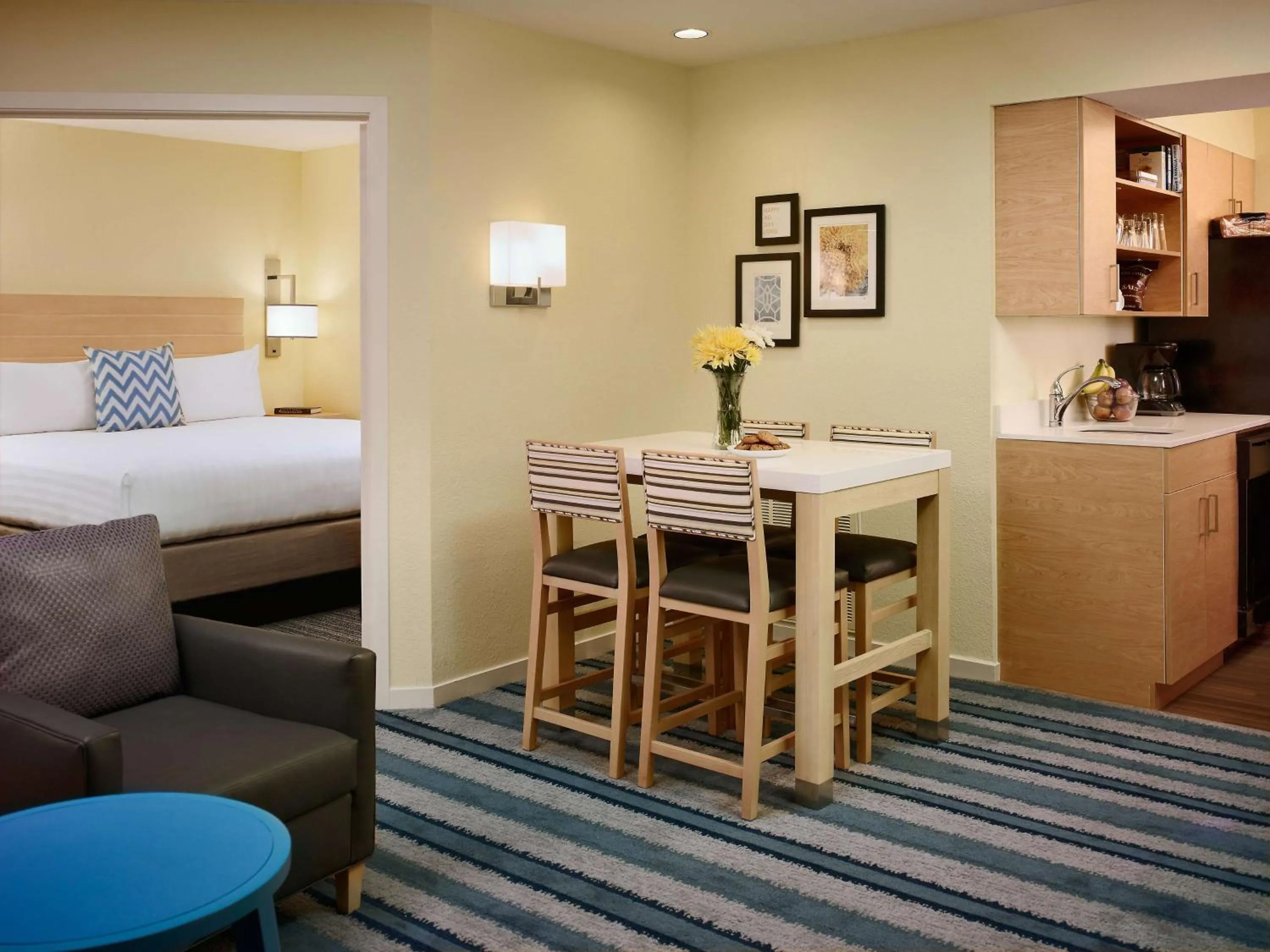 One Bedroom King Suite - Hearing Accessible  in Sonesta ES Suites Somerset