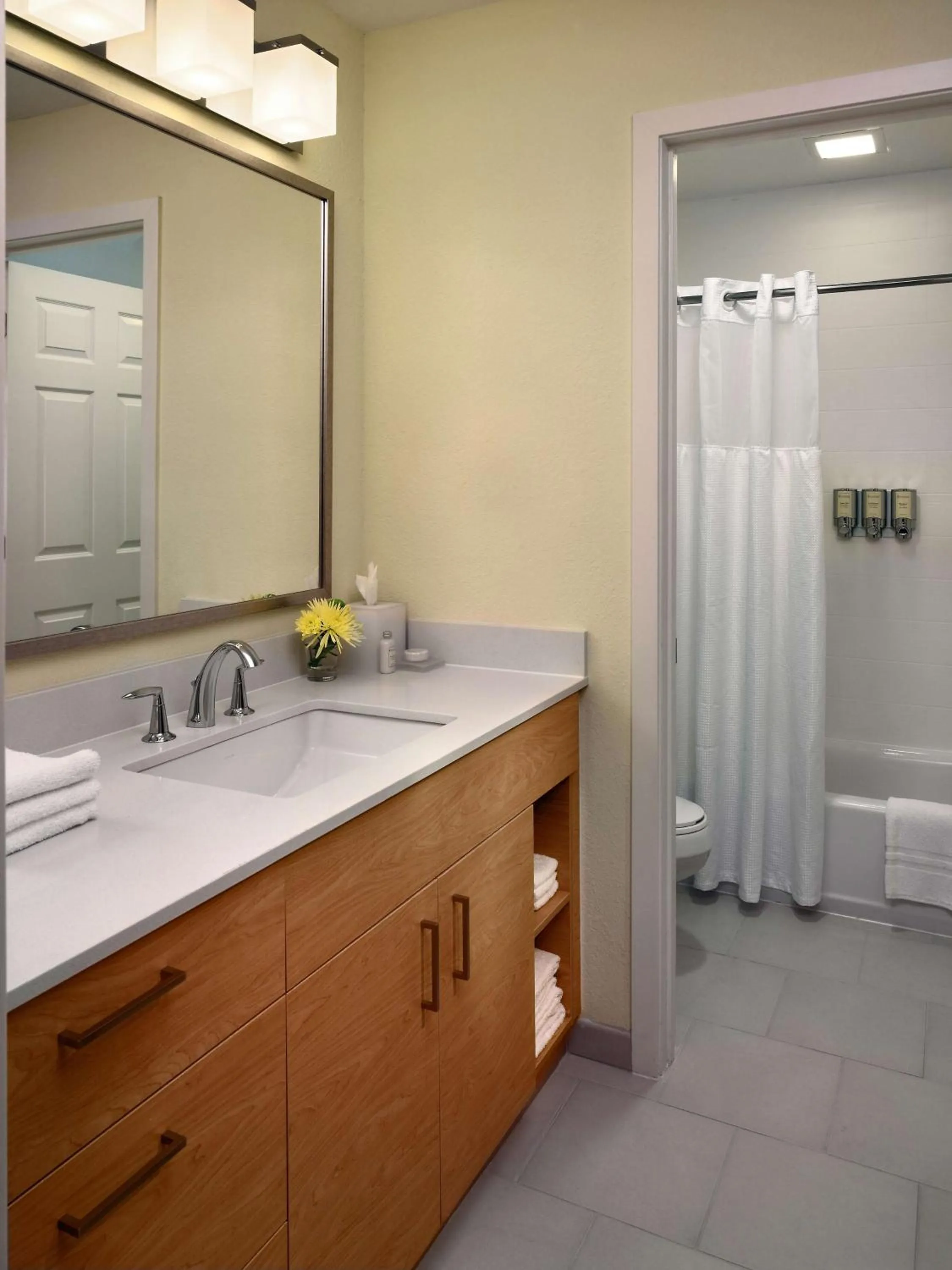Two-Bedroom Suite with King and Queen Bed - Hearing Accessible  in Sonesta ES Suites Somerset