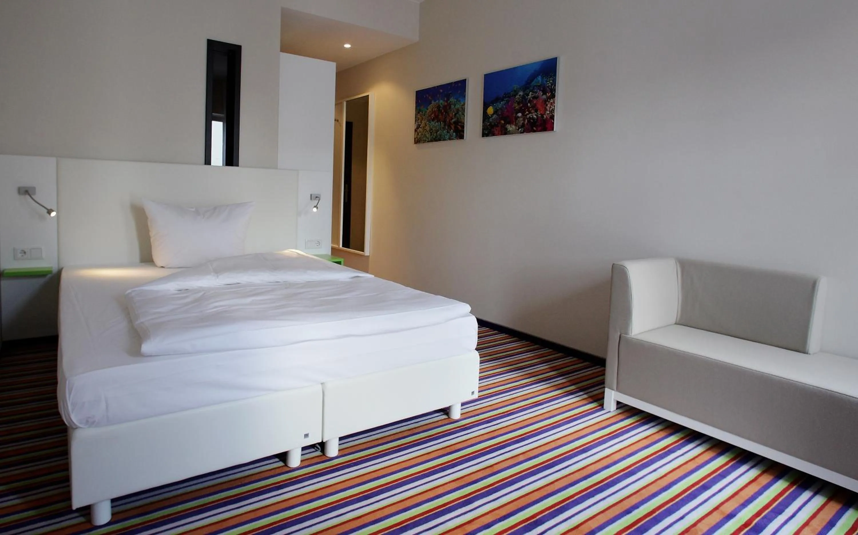 French Double Room in Friendly Cityhotel Oktopus