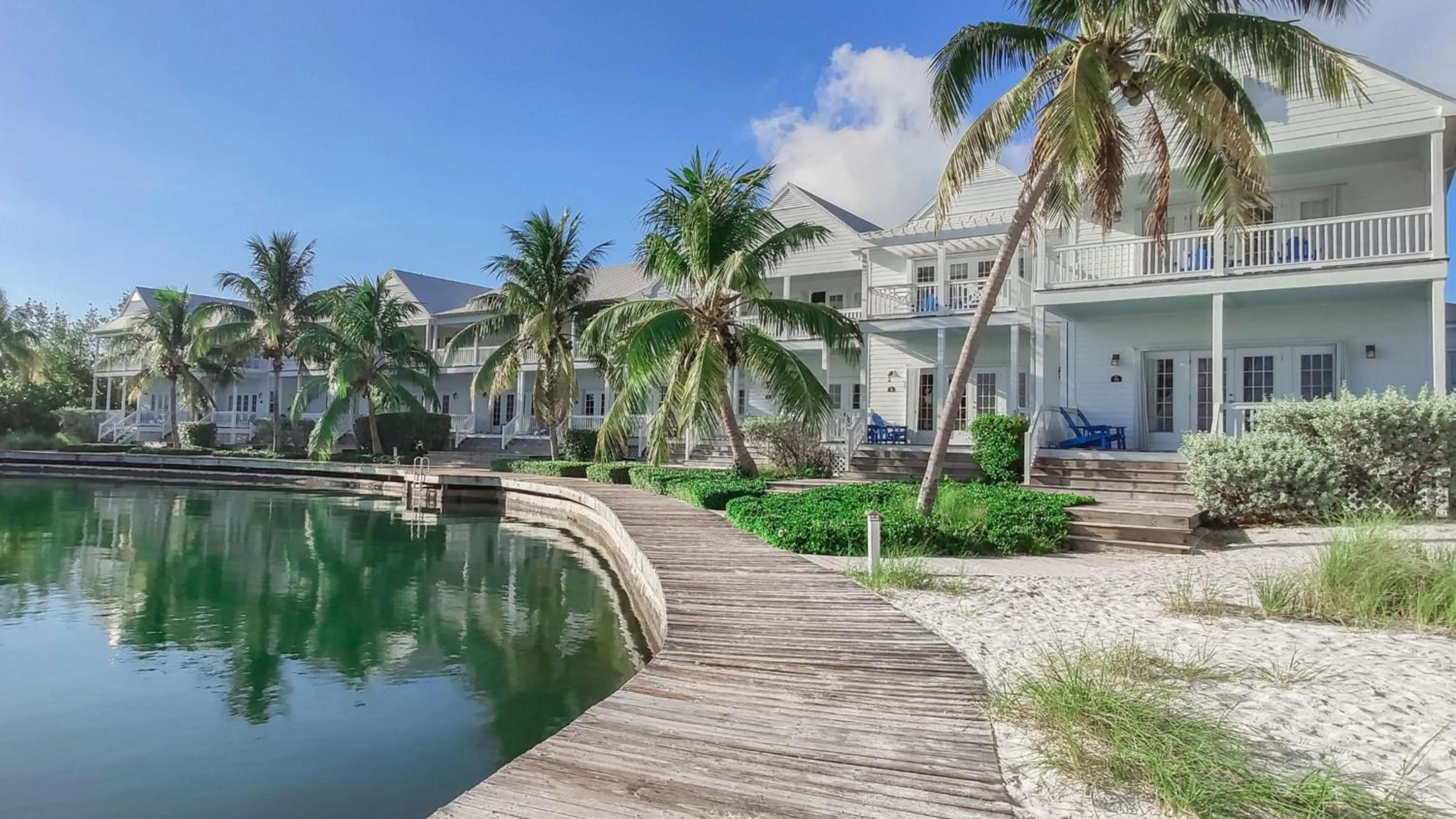 Three Bedroom Waterfront Villa in Tranquility Bay Resort