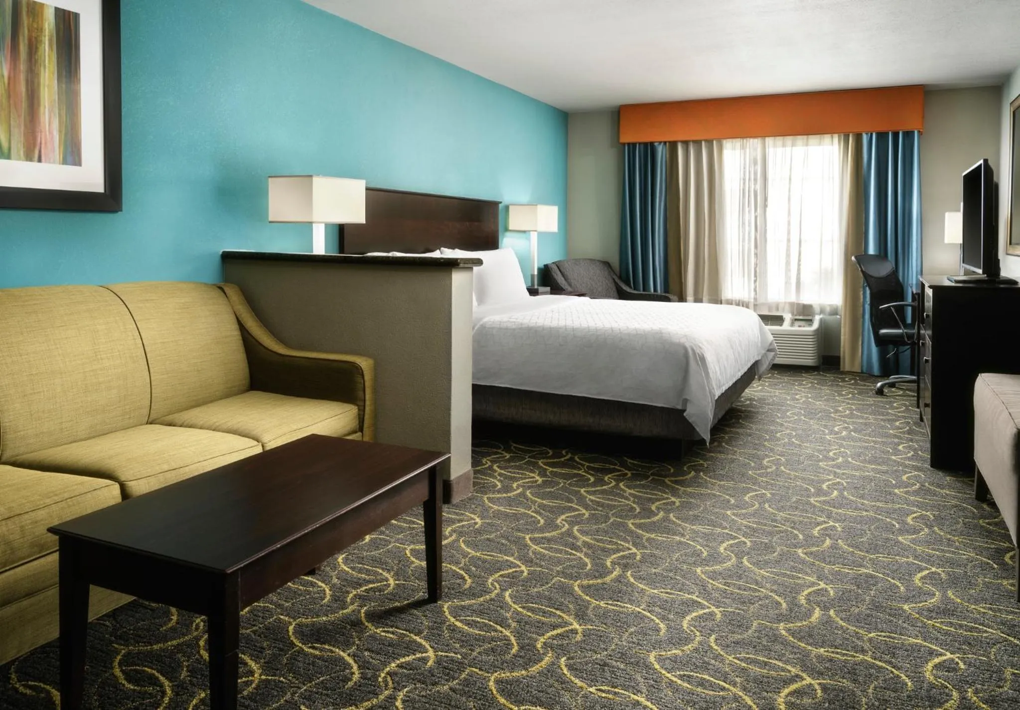 Deluxe King Room - Hearing Accessible  in Holiday Inn Express Hotel and Suites DFW-Grapevine by IHG