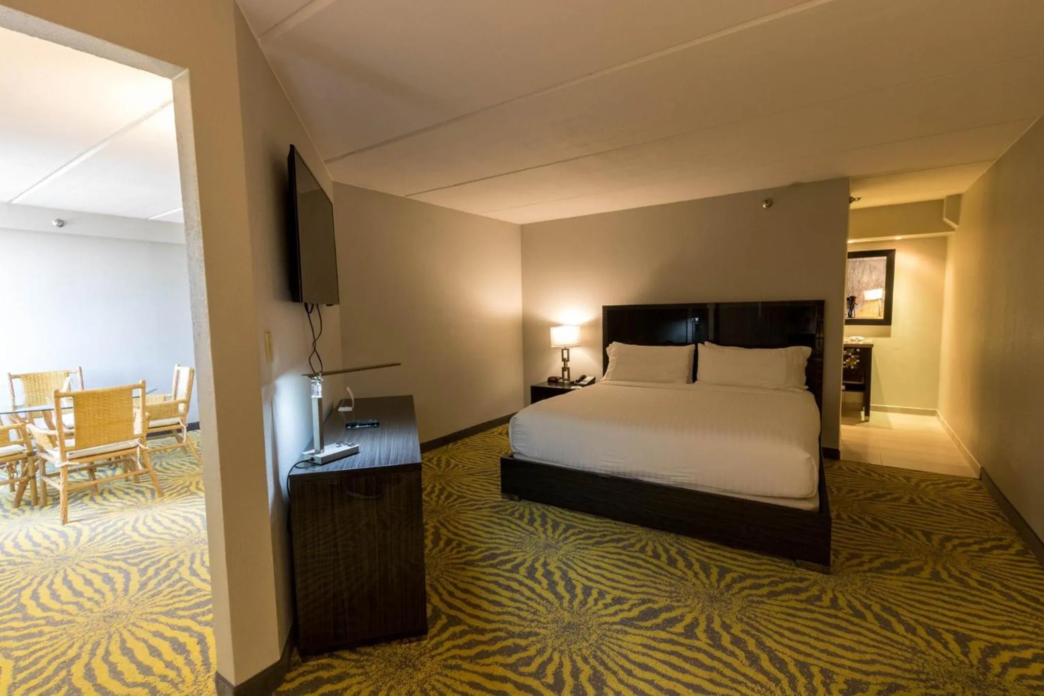 One-Bedroom King Suite in Holiday Inn Dallas-Richardson by IHG