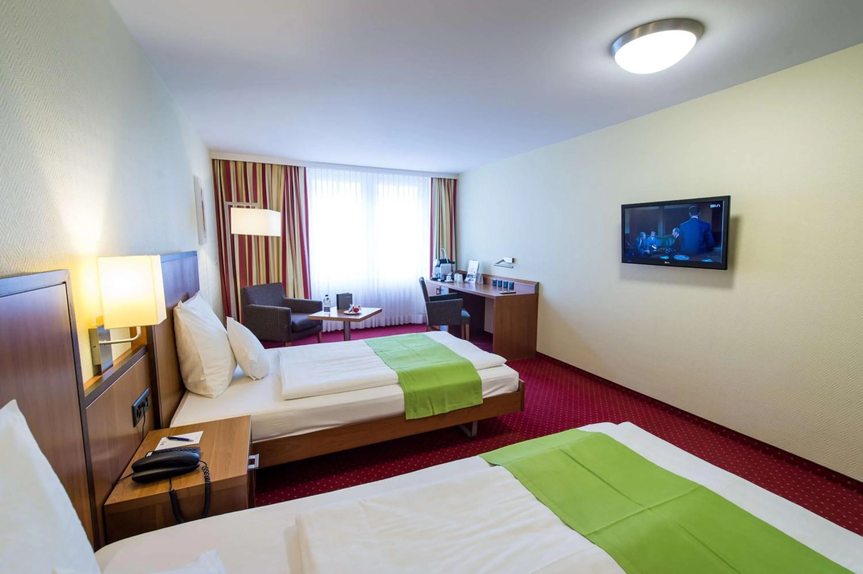 Superior Triple Room in Best Western Plus Hotel Bahnhof