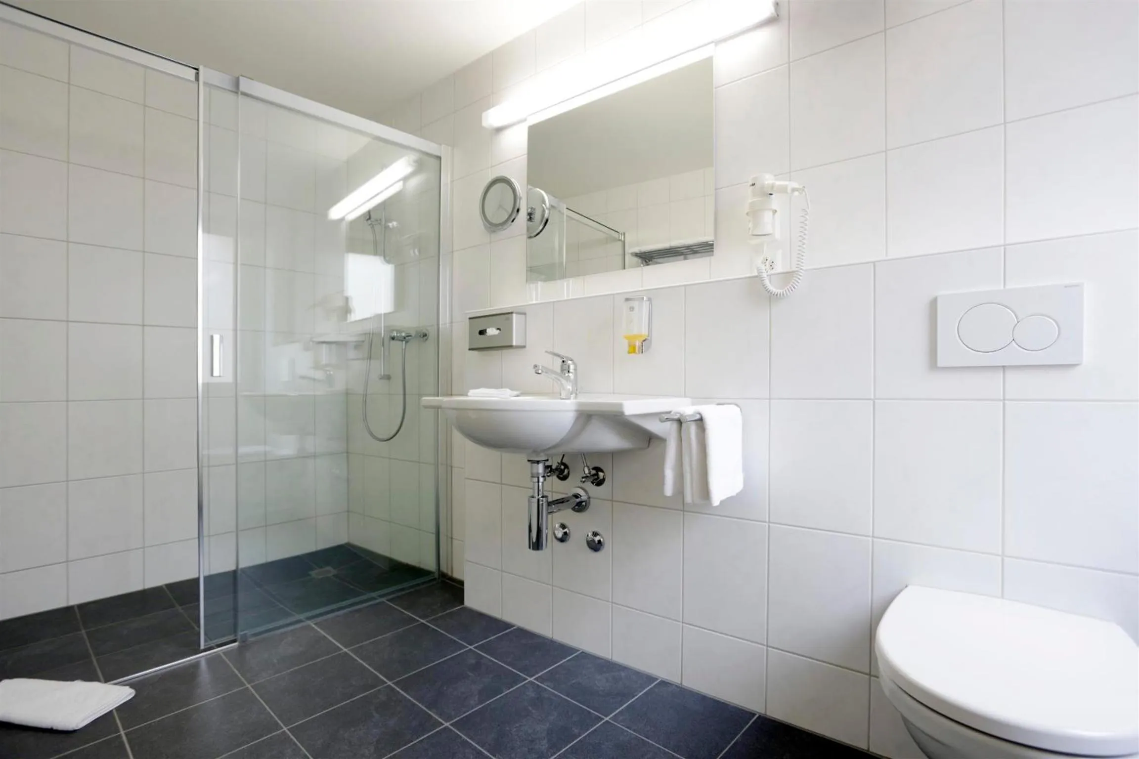 Suite with Twin Beds in Best Western Plus Hotel Bahnhof