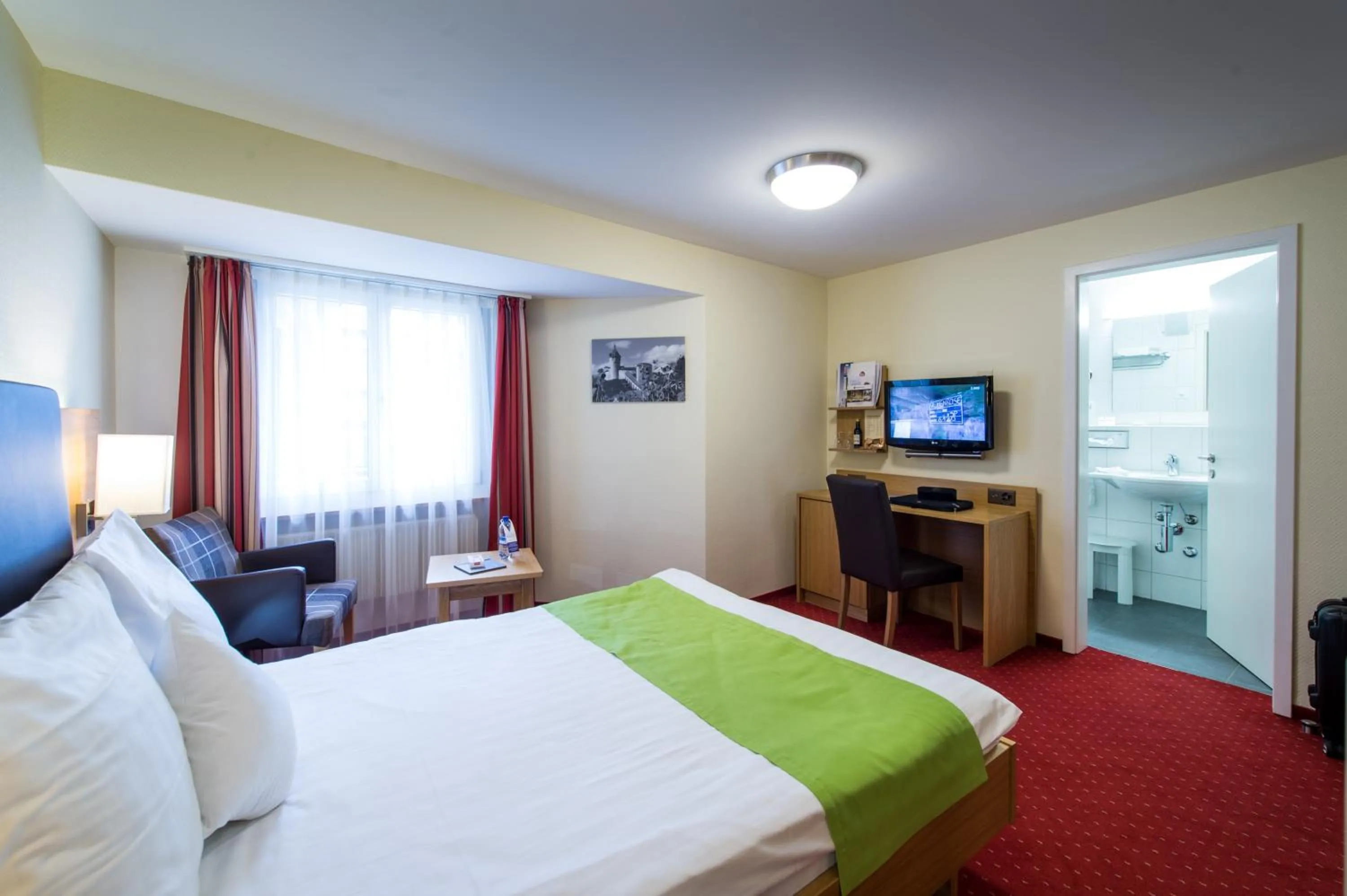 Standard Double Room in Best Western Plus Hotel Bahnhof