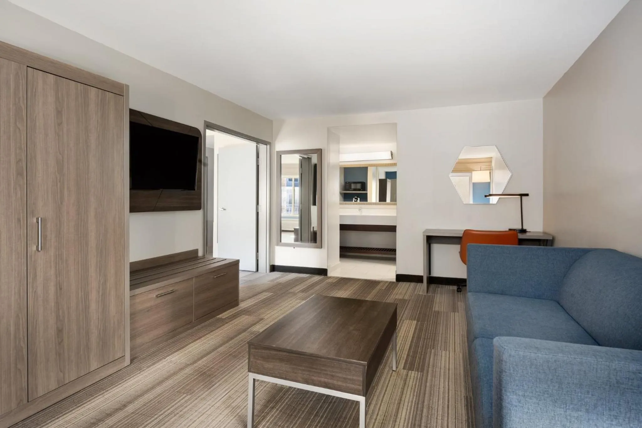 One-Bedroom Suite - Non-Smoking in Holiday Inn Express Simi Valley by IHG