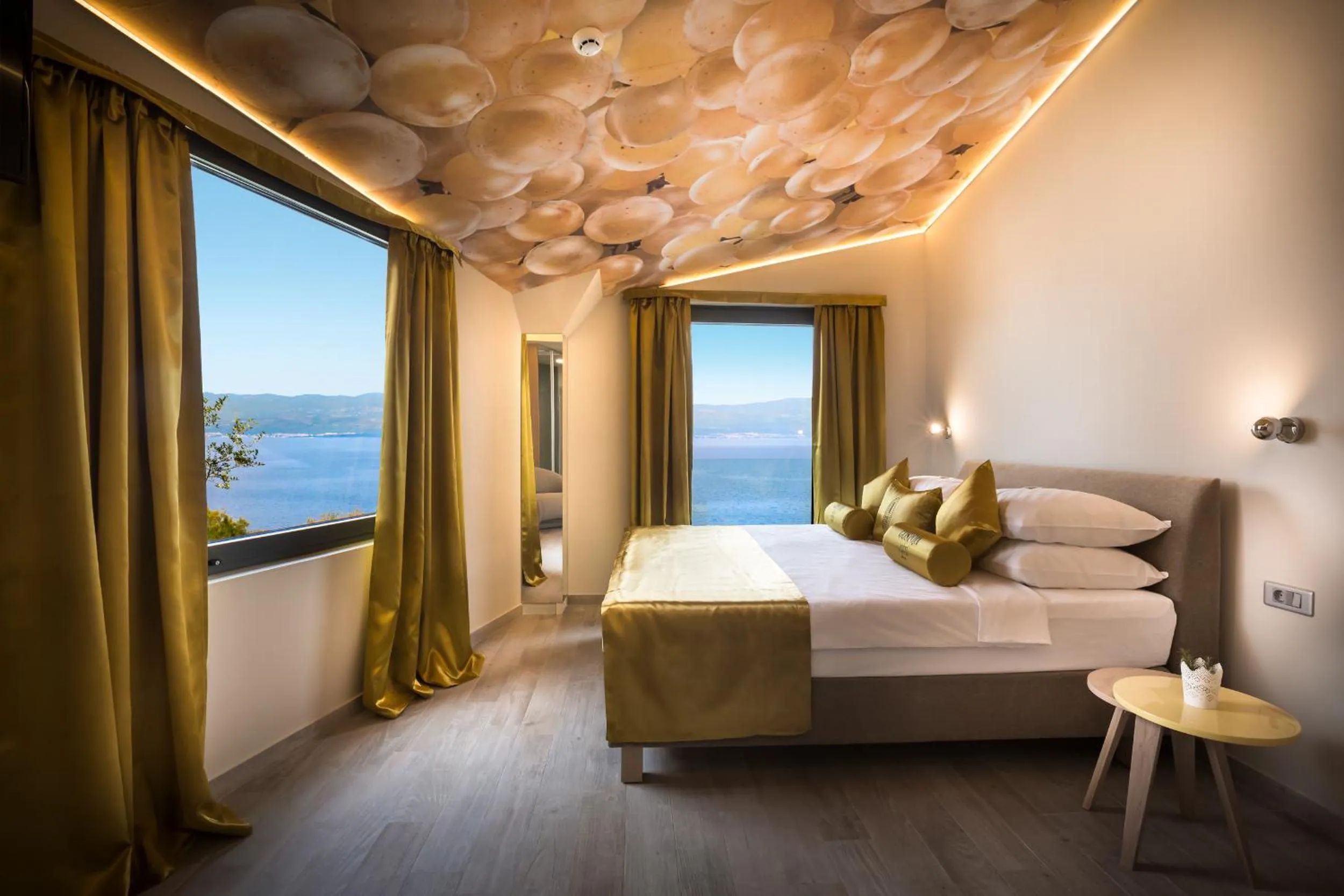 Double Room with Sea View in Hotel Vinotel Gospoja
