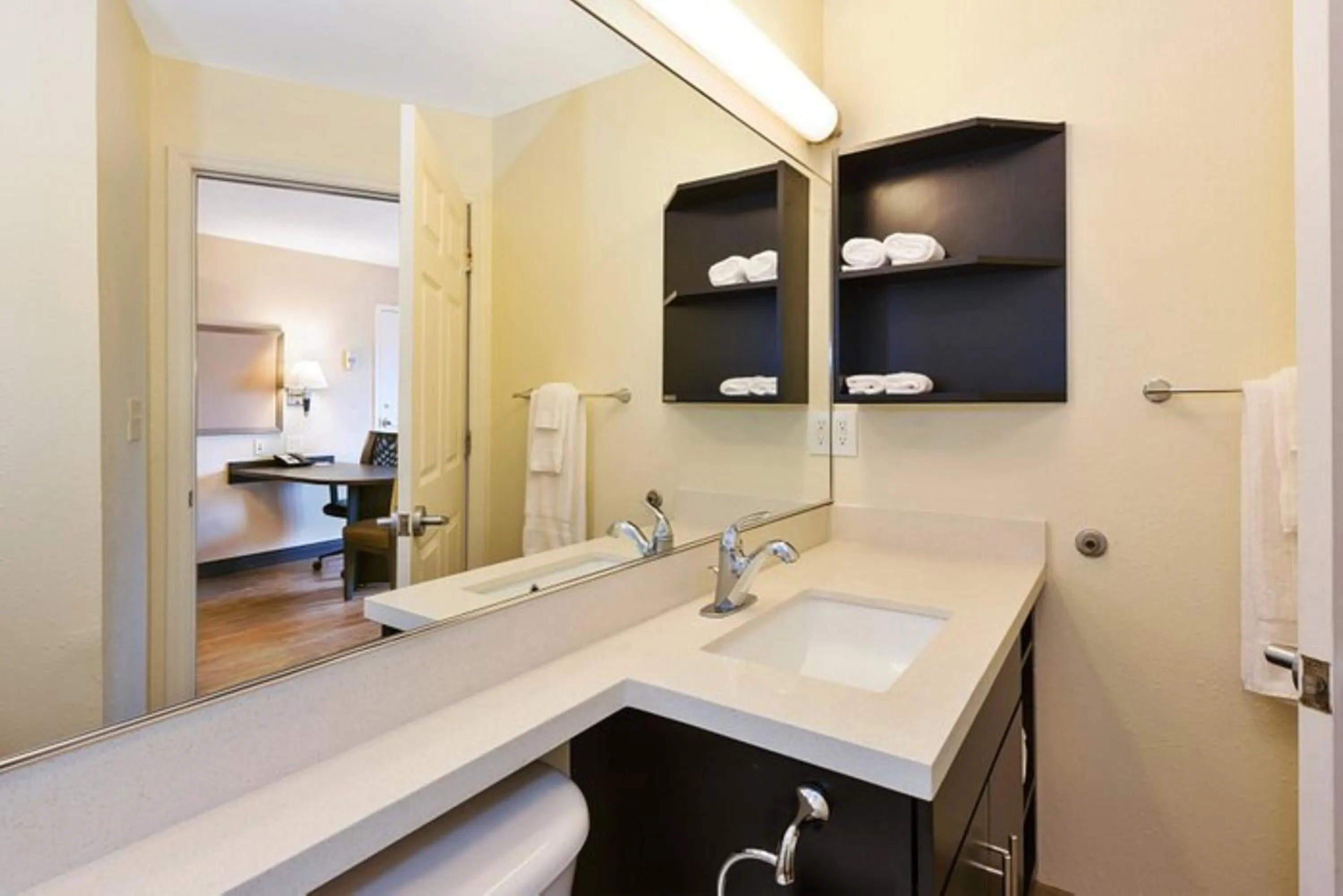 Queen Studio Suite with Roll In Shower - Mobility Accessible in Candlewood Suites Austin-Round Rock by IHG
