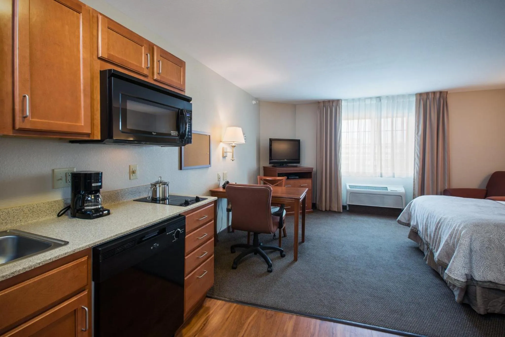 Studio Queen Suite in Candlewood Suites Indianapolis Northwest by IHG