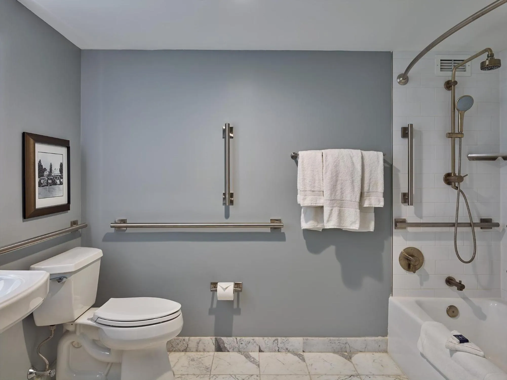 Queen Room with Two Queen Beds - Disability Accessible - Non-Smoking in Seaview, A Dolce Hotel