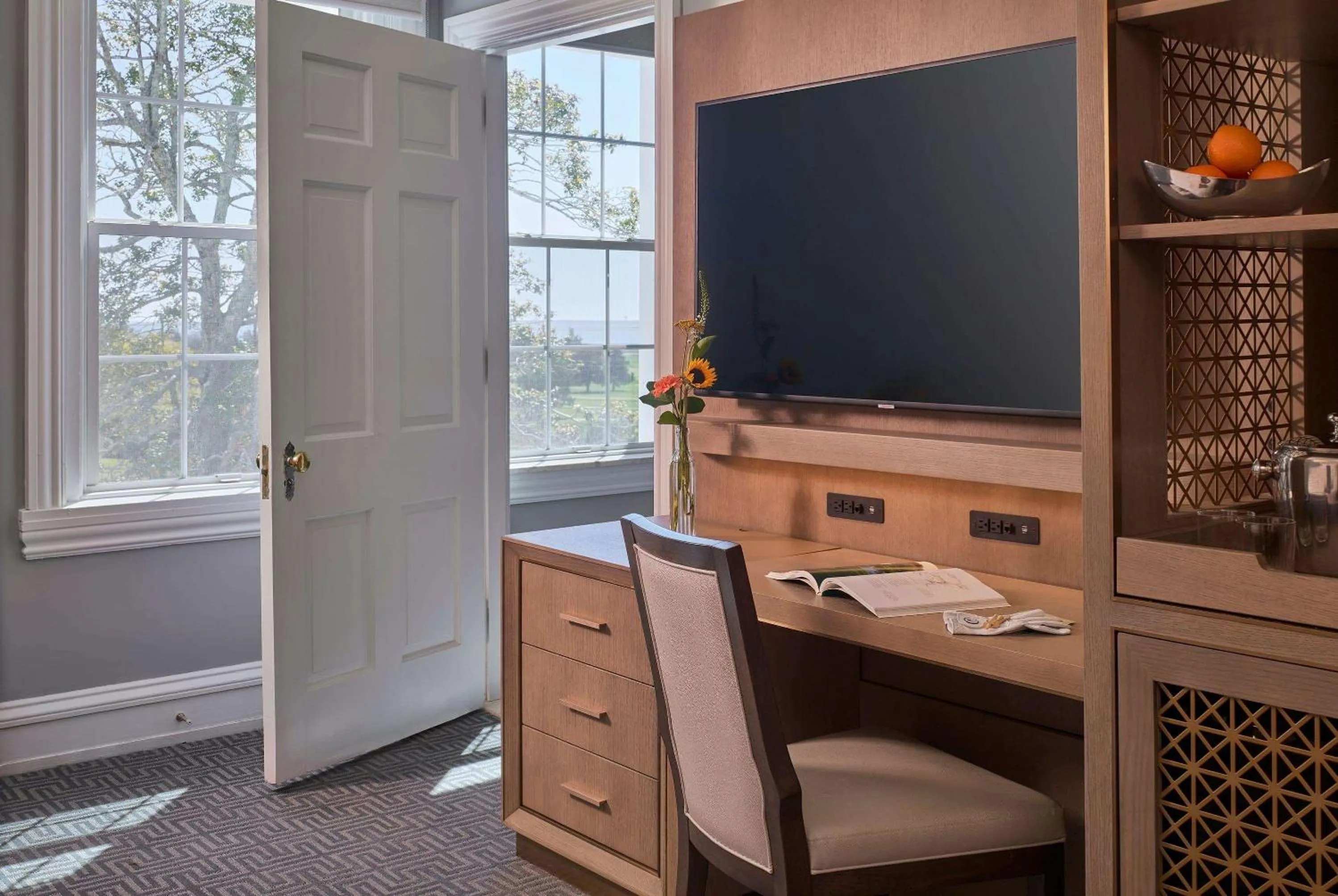 Deluxe King Room in Seaview, A Dolce Hotel