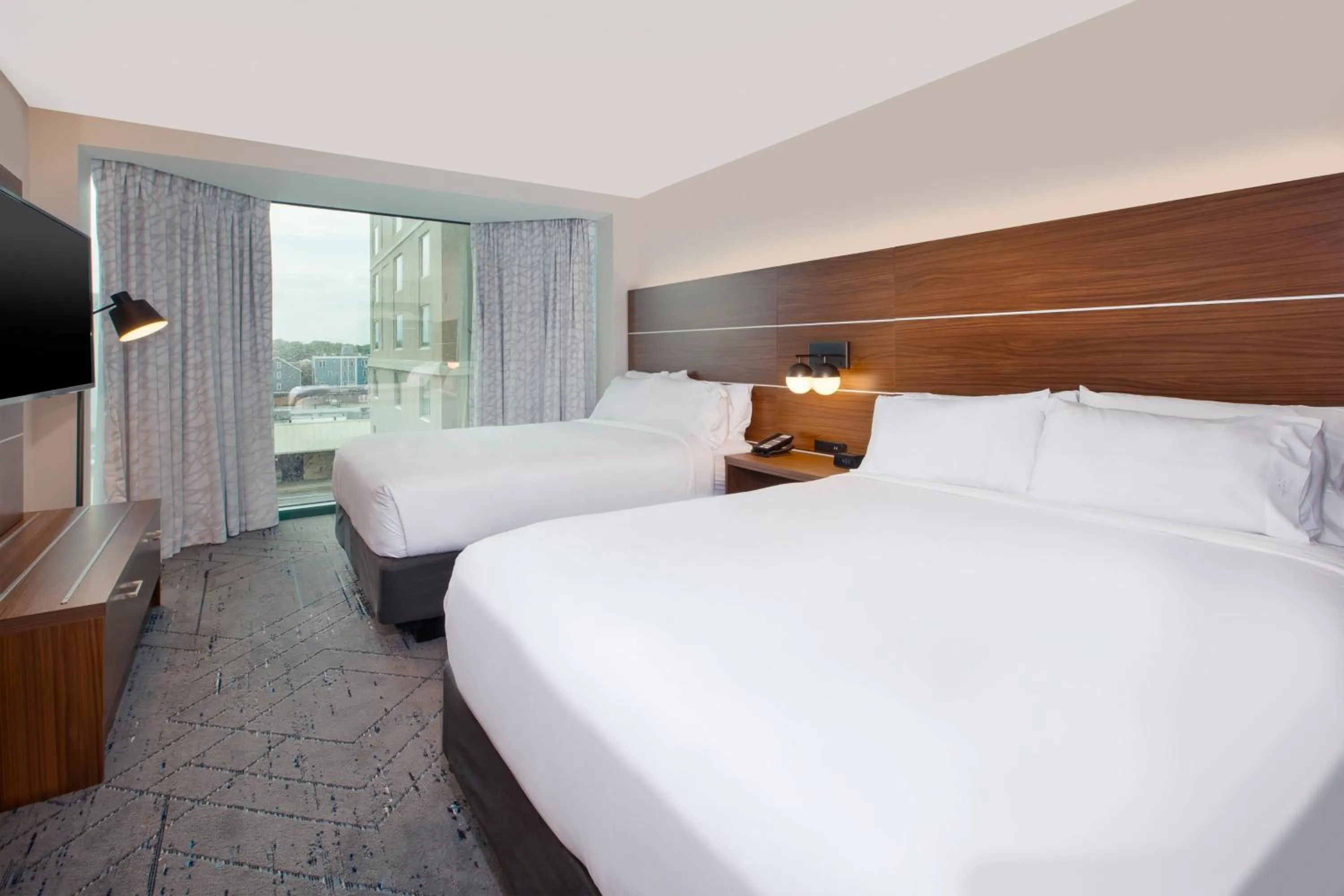 One-Bedroom Suite in Holiday Inn Express & Suites VA Beach Oceanfront by IHG