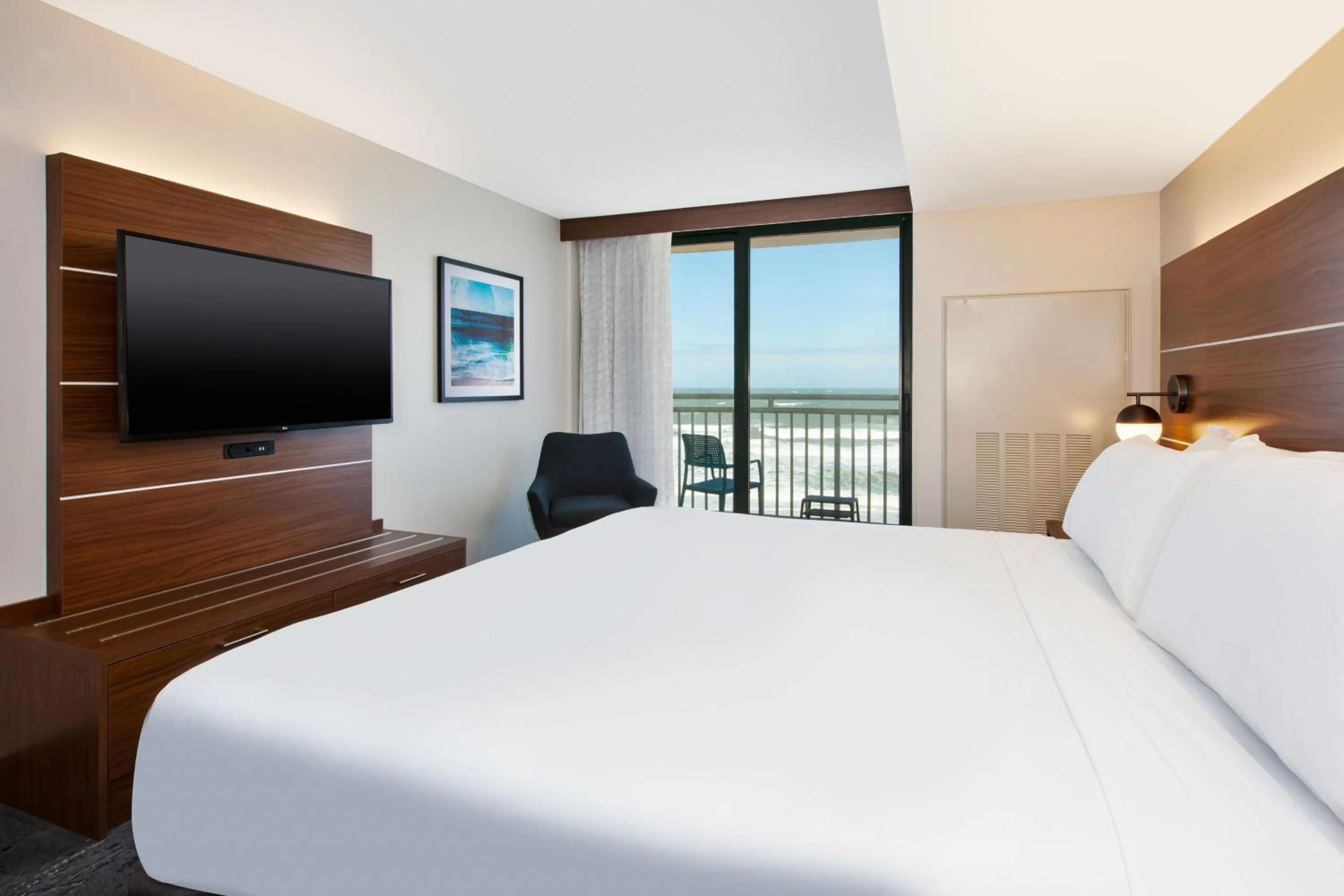One-Bedroom King Suite in Holiday Inn Express & Suites VA Beach Oceanfront by IHG