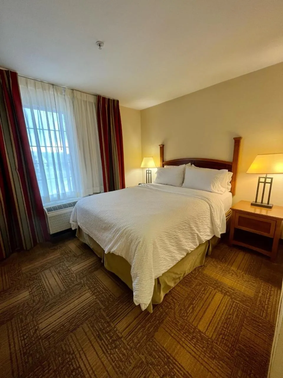One Bedroom Suite with One Queen Bed in Staybridge Suites Houston - Willowbrook by IHG