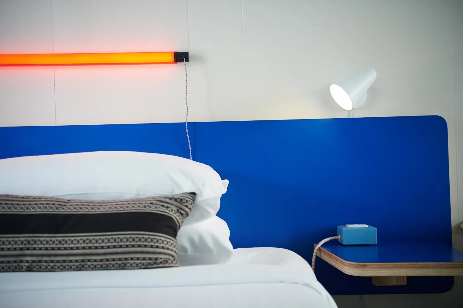 King Room with Pool View in Phoenix Hotel