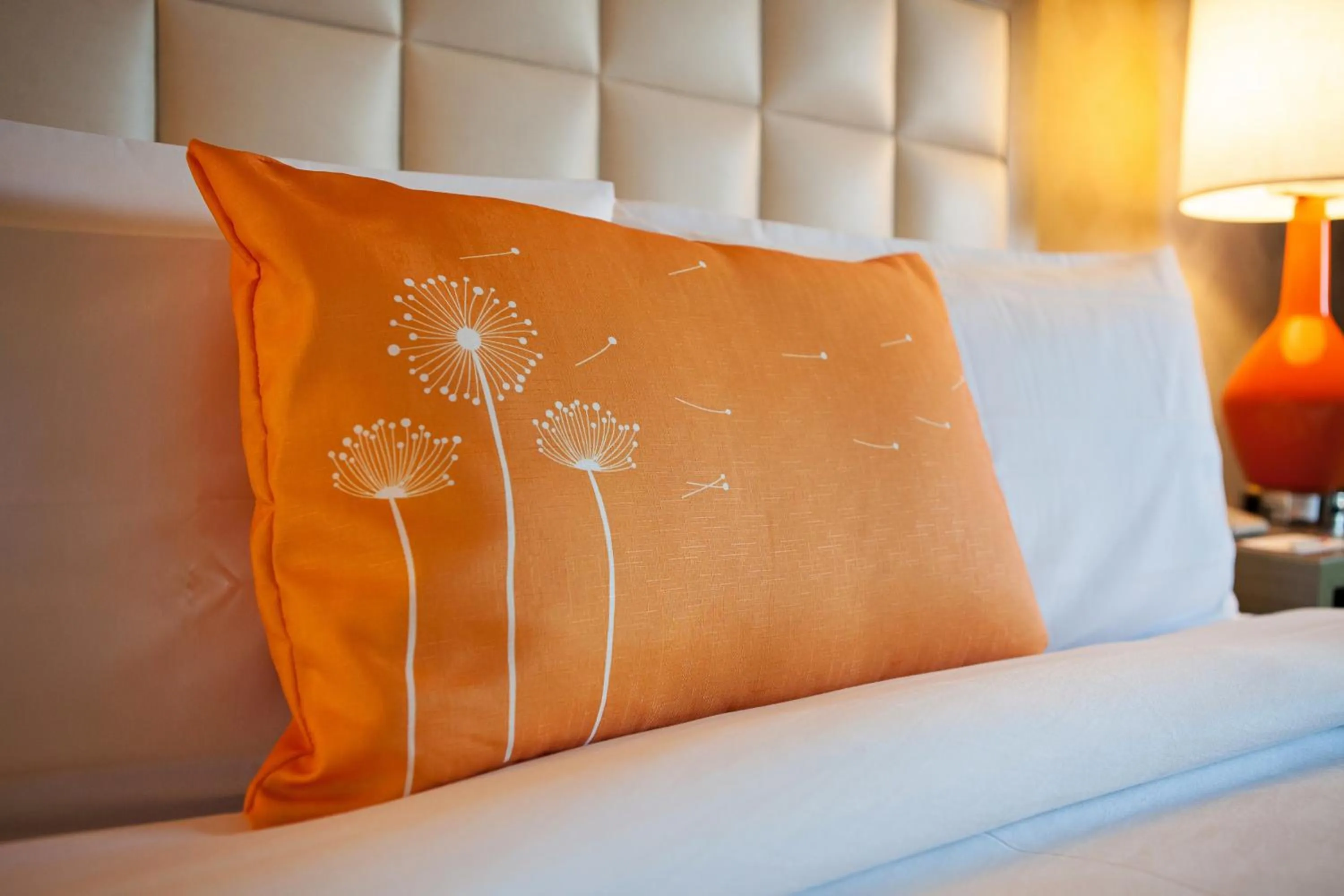 Deluxe King Room in The Garland