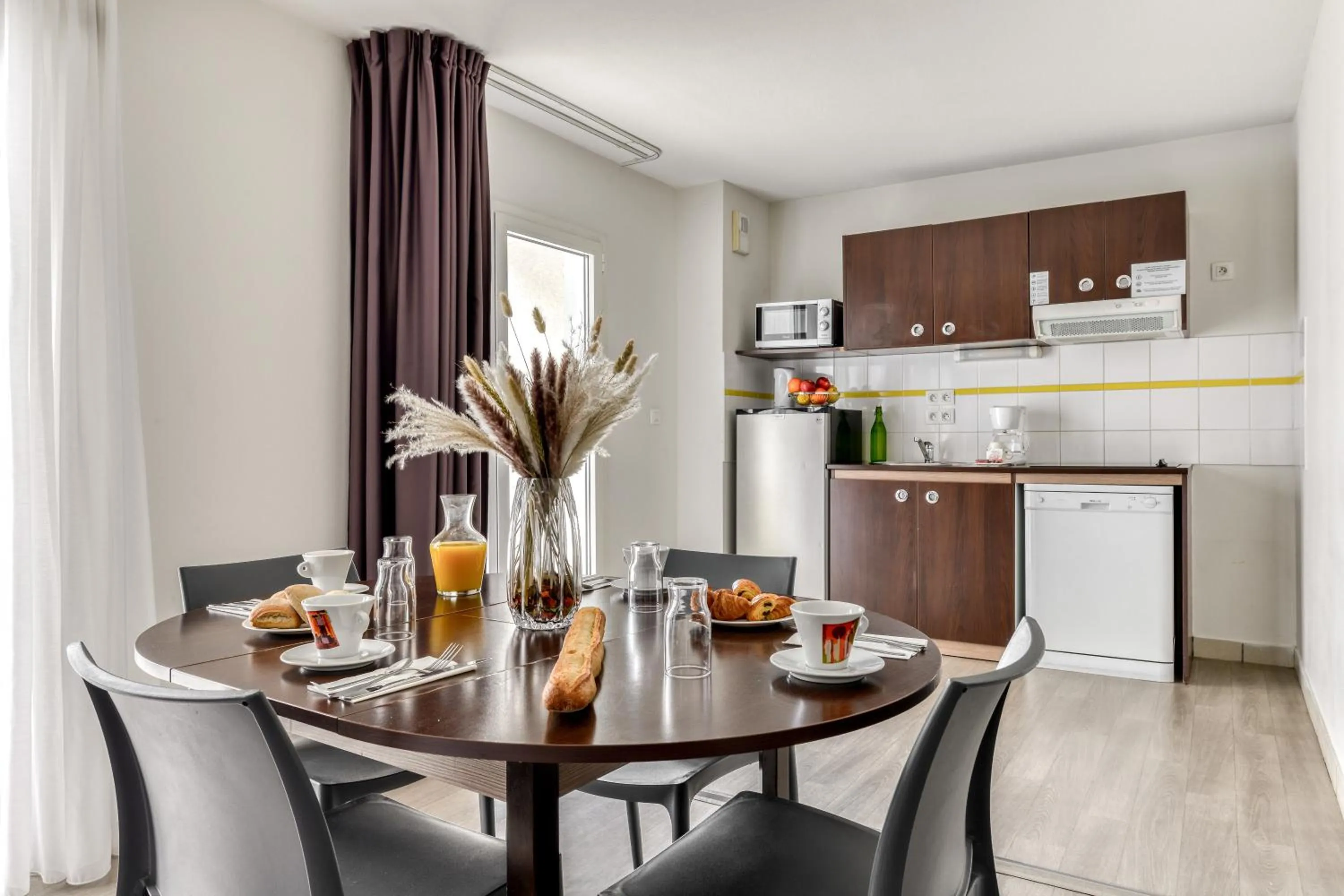 Two-Bedroom Apartment in Zenitude Hôtel-Résidences Béziers Centre