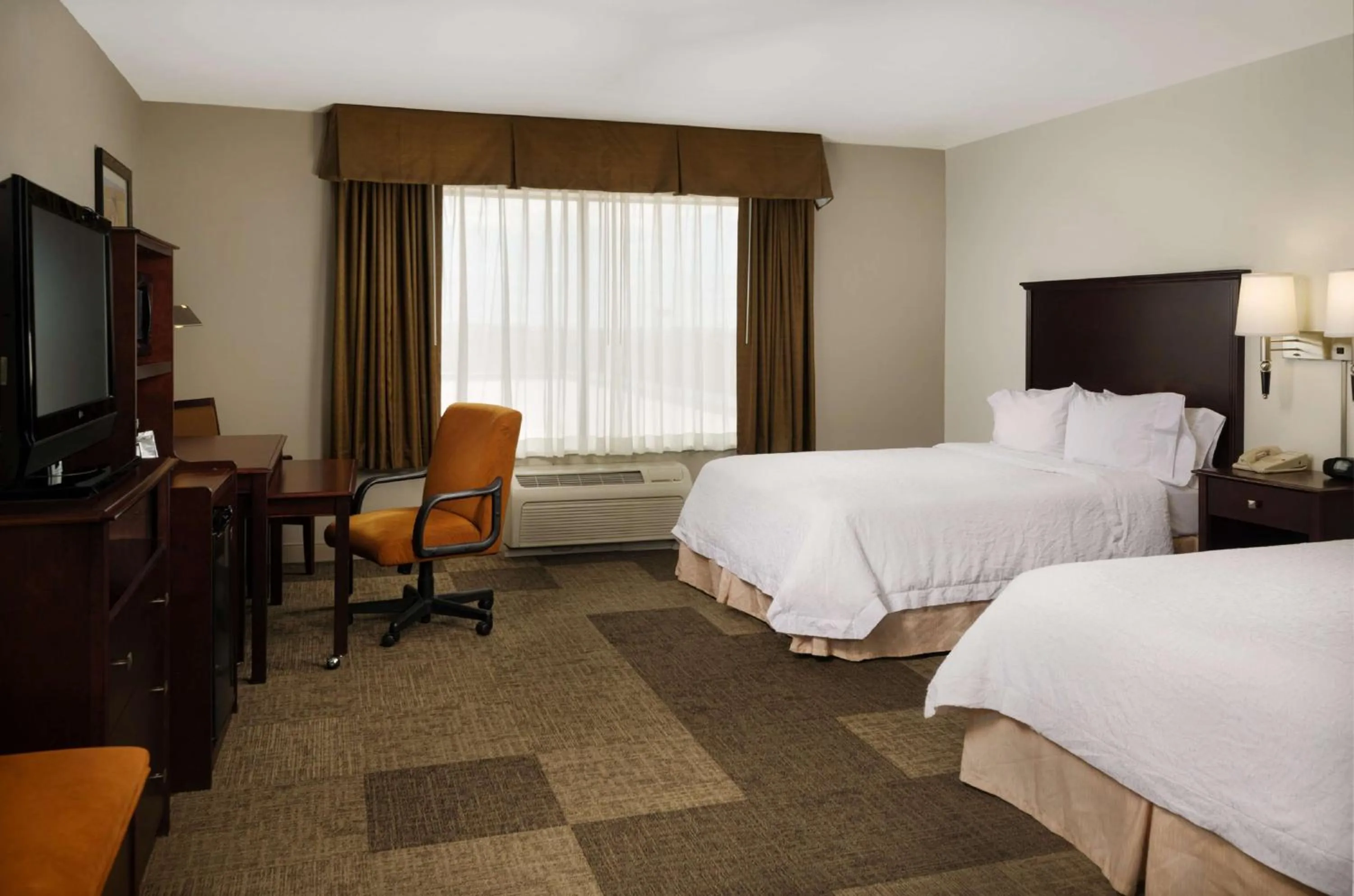 Queen Room with Two Queen Beds - Mobility Access/Non-Smoking in Hampton Inn & Suites Altus